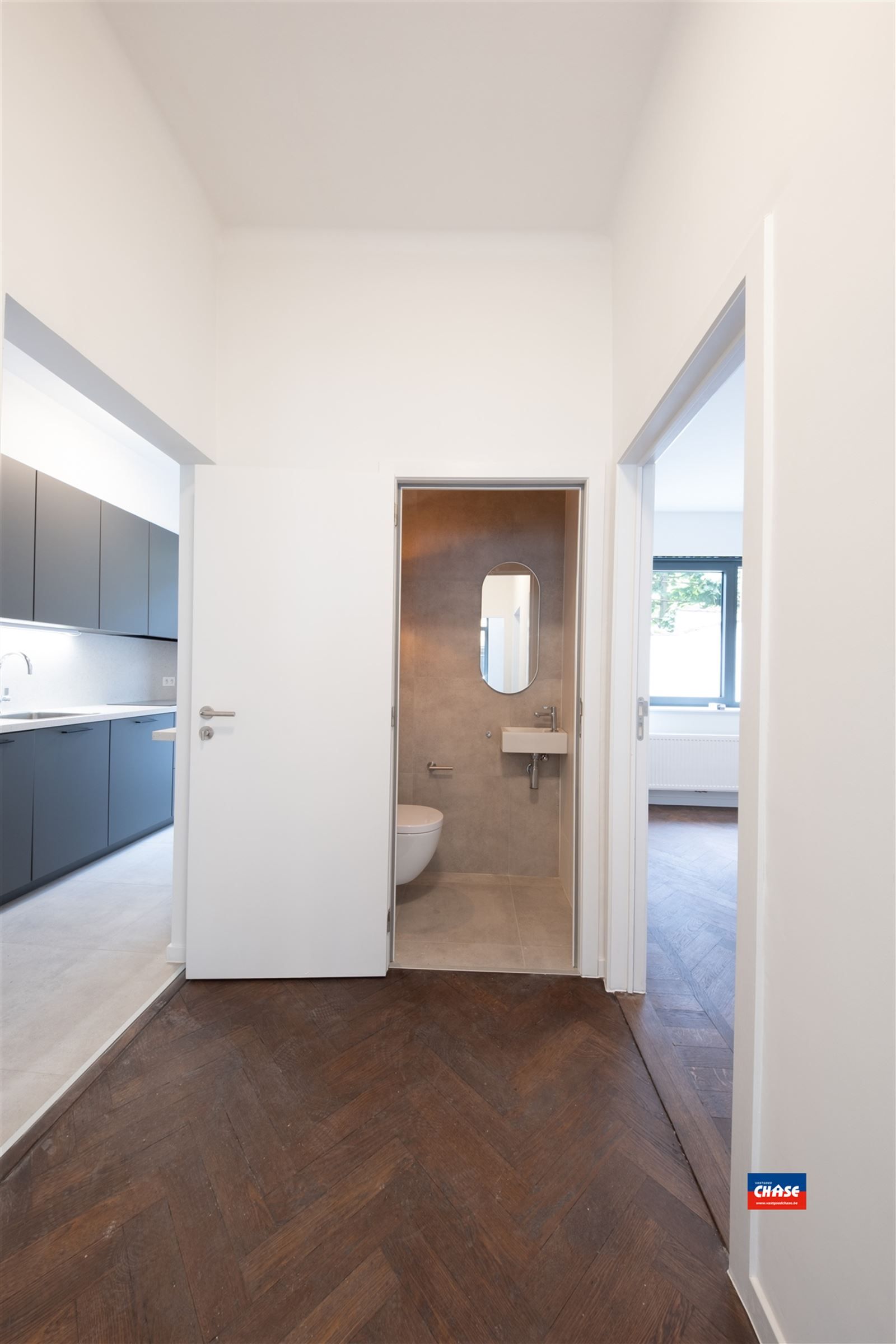 Gerenoveerd gelijkvloersappartement met één slaapkamer en stadstuin foto 18