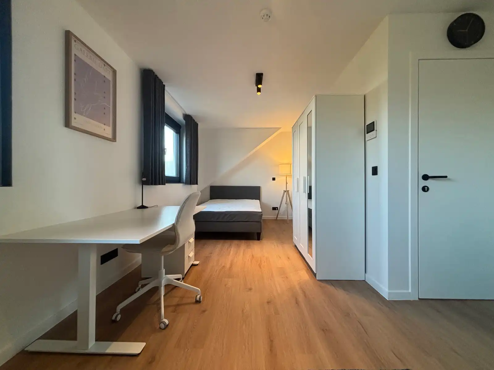 Studio onmiddellijk te huur!  foto 4