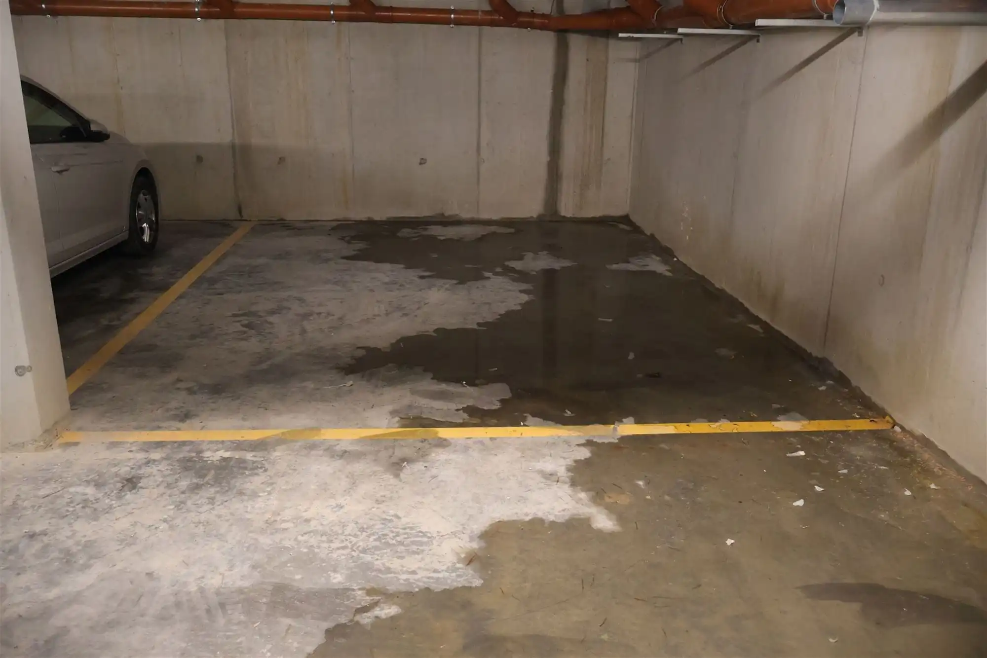 Ondergrondse autostaanplaats foto 3