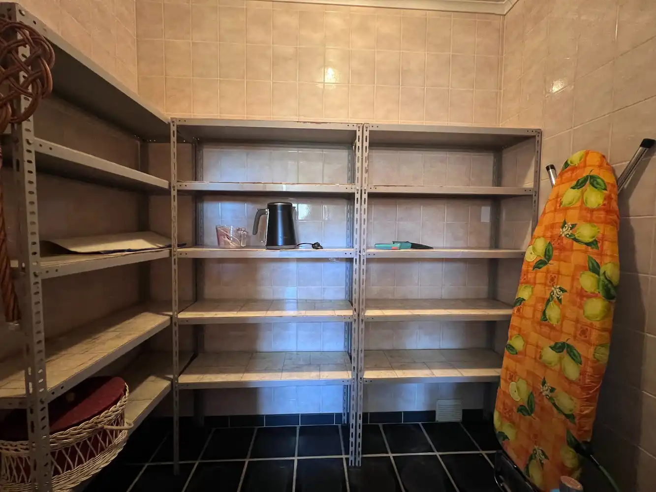Karaktervolle woning met 3 slaapkamers, garage en zonnige tuin. foto 10