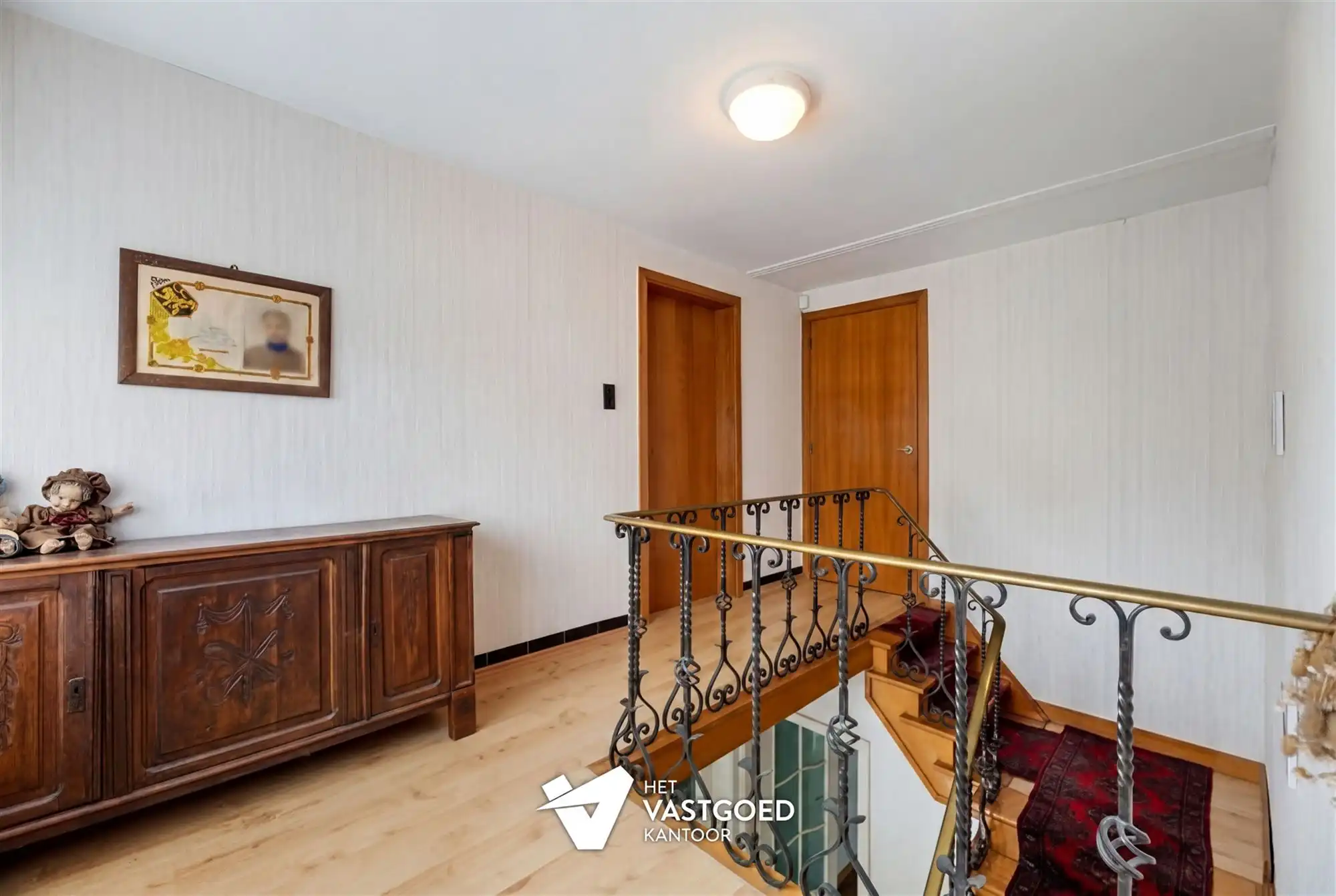 INSTAPKLARE, CENTRAAL GELEGEN WONING OP RUIM PERCEEL MET ZWEMBAD foto 10