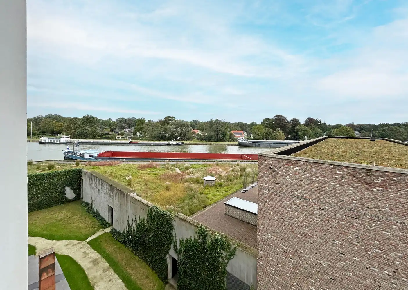 Prachtige&nbsp;loftlook appartement gelegen in de site van Axel Vervoordt met 1 slaapkamer te Wijnegem foto 2