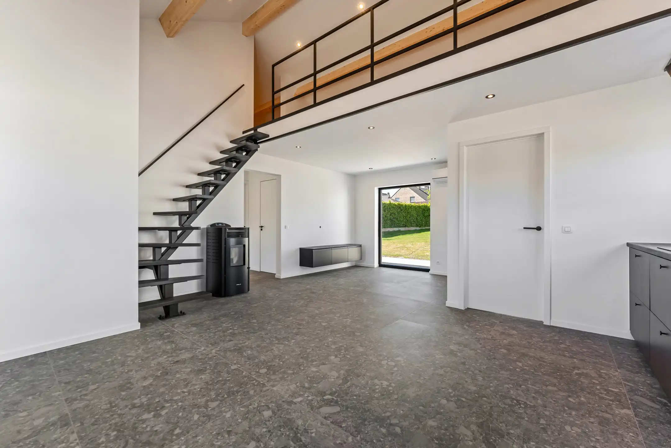 Stijlvolle woning met tuin & garage te Herderen foto 6