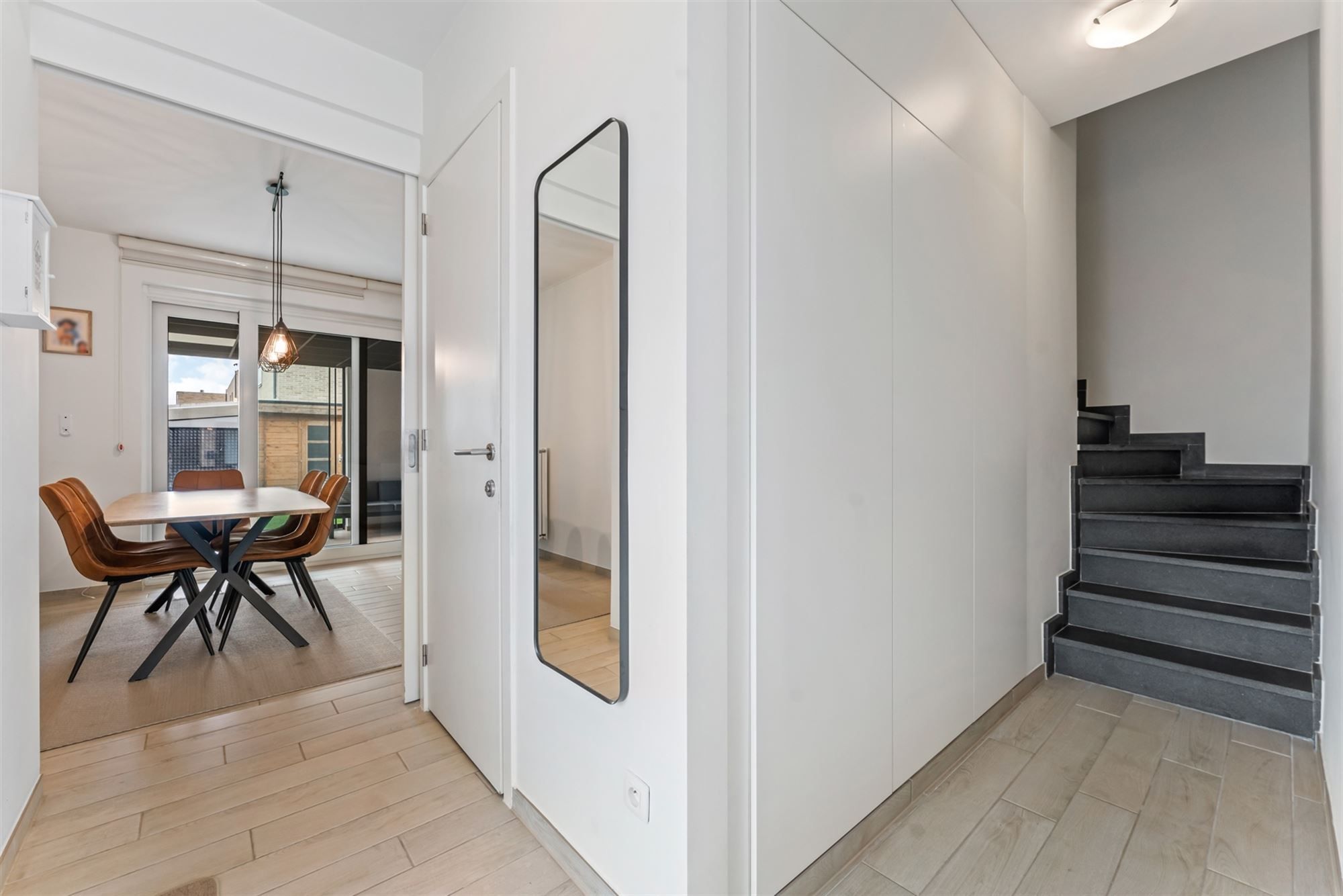 PRACHTIG AFGEWERKTE HOB MET 3 SLAAPKAMERS OP EEN PERCEEL VAN 3A50CA TE BERINGEN CENTRUM foto 15