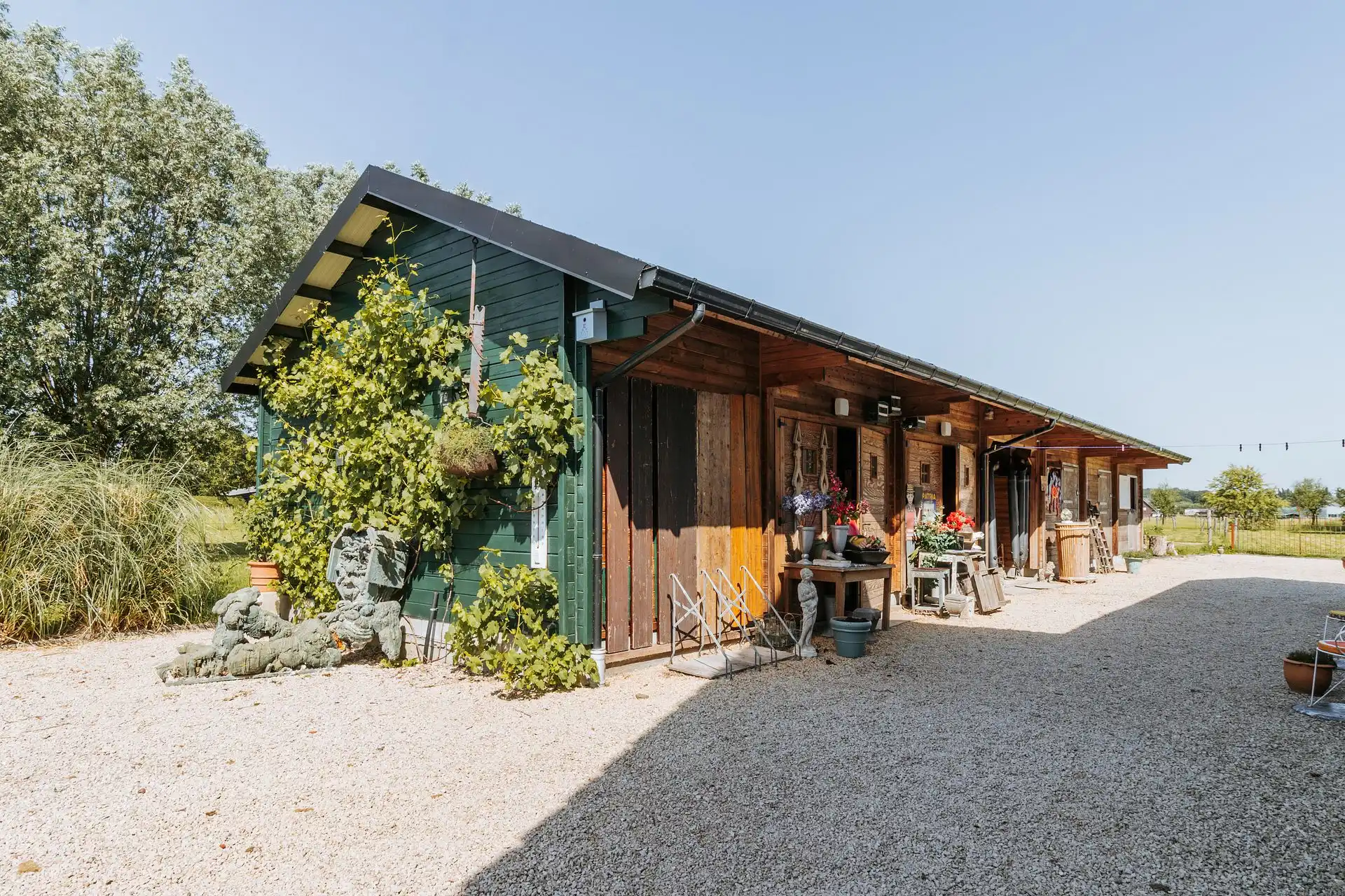 Uniek landgoed met hoeve, atelier, gastenverblijf en stallen foto 19