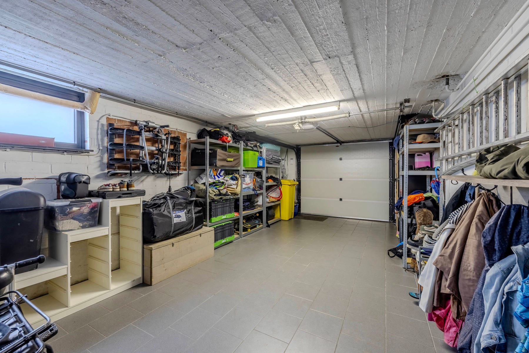 Rustig gelegen, gerenoveerde woning met o.a. 4 slaapkamers foto 29