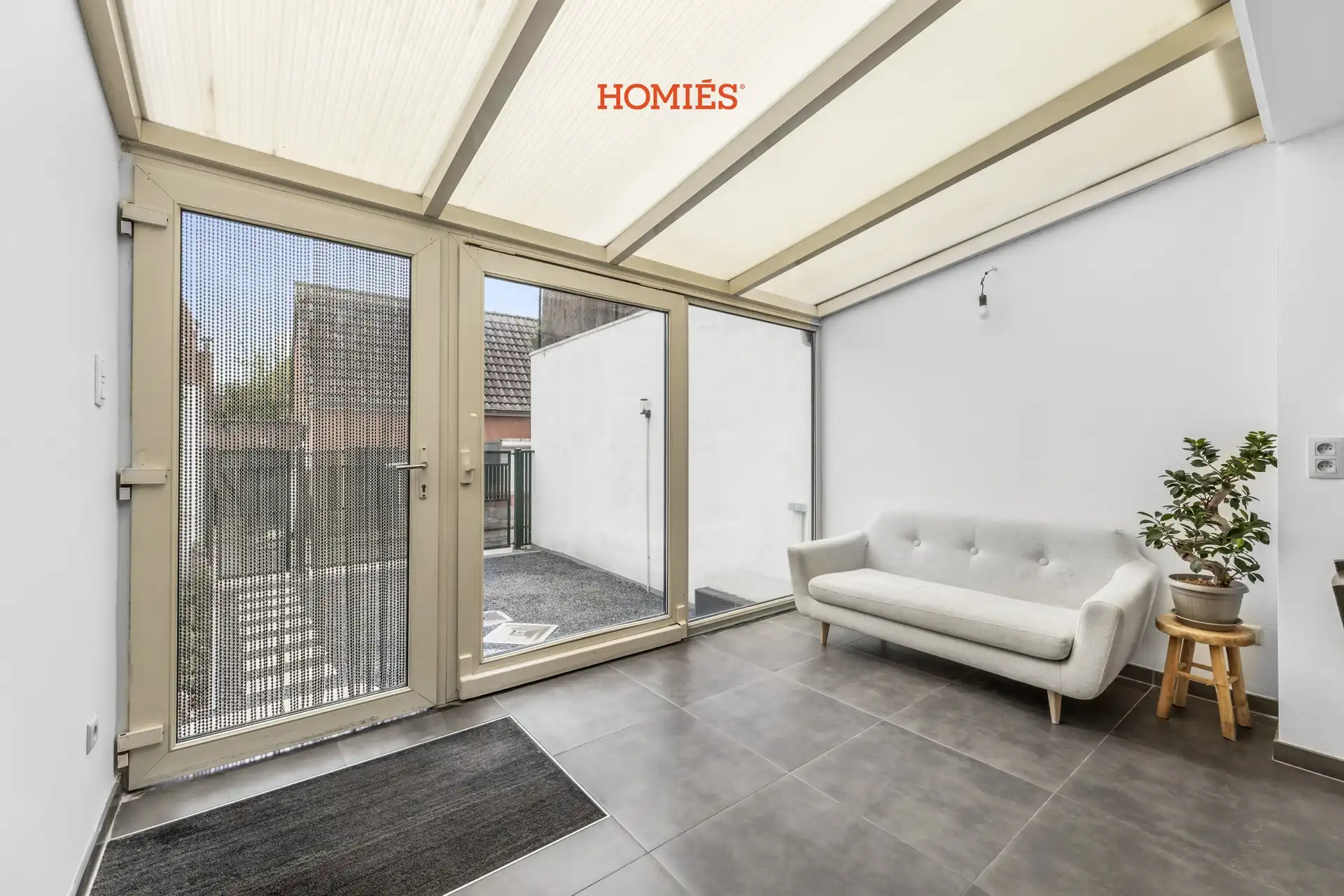 Gerenoveerde centrumwoning met 5 slaapkamers en staanplaats! foto 4