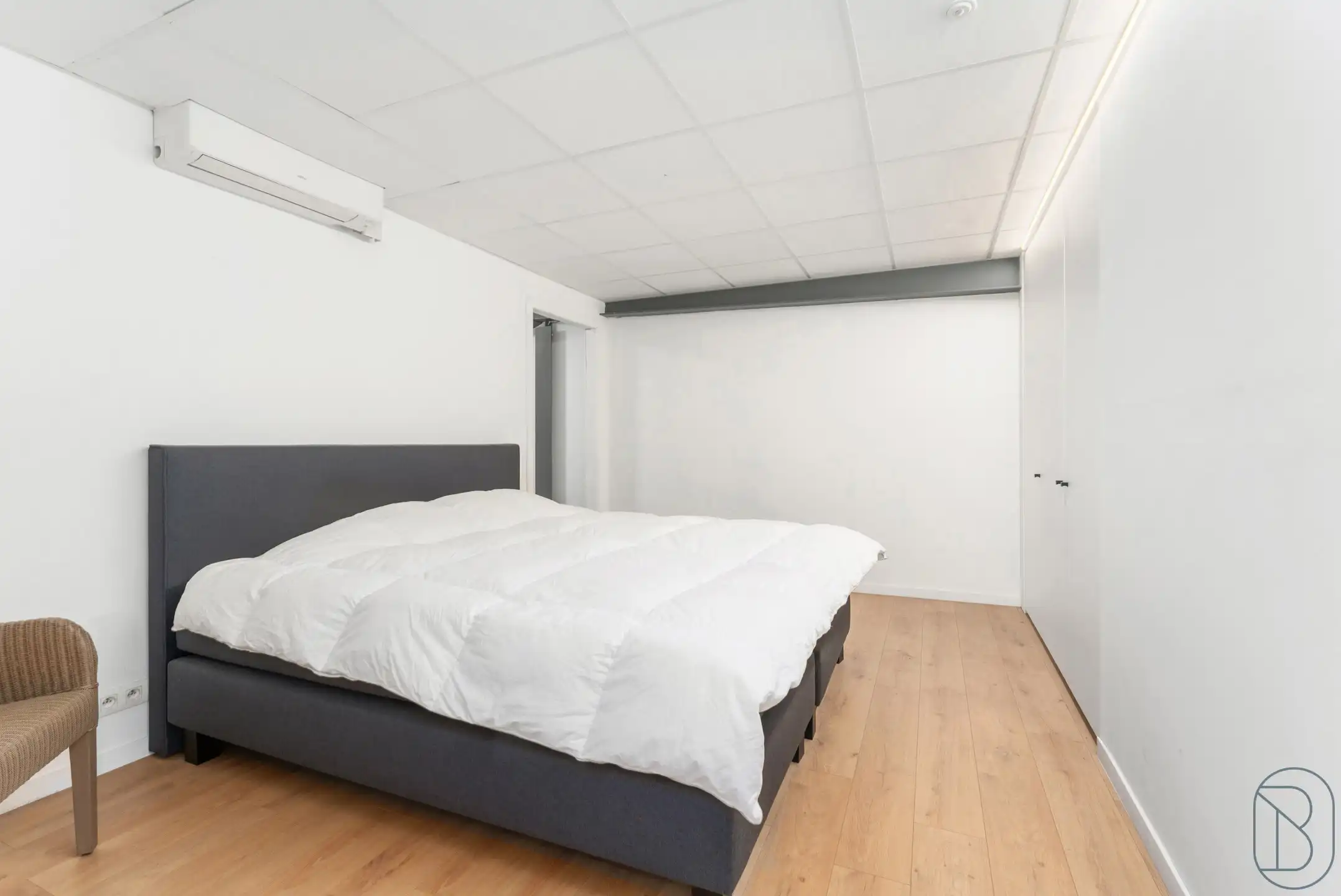 Leuke KMO-unit met woongedeelte foto 16