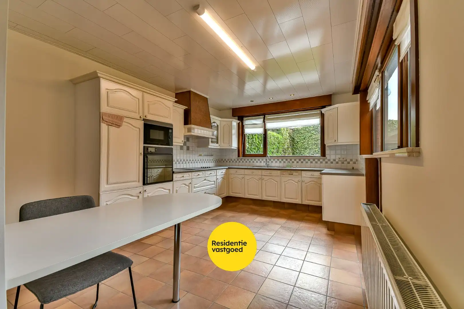 Woning met 3 slaapkamers en tuin, vlak aan het strand van Bredene foto 8