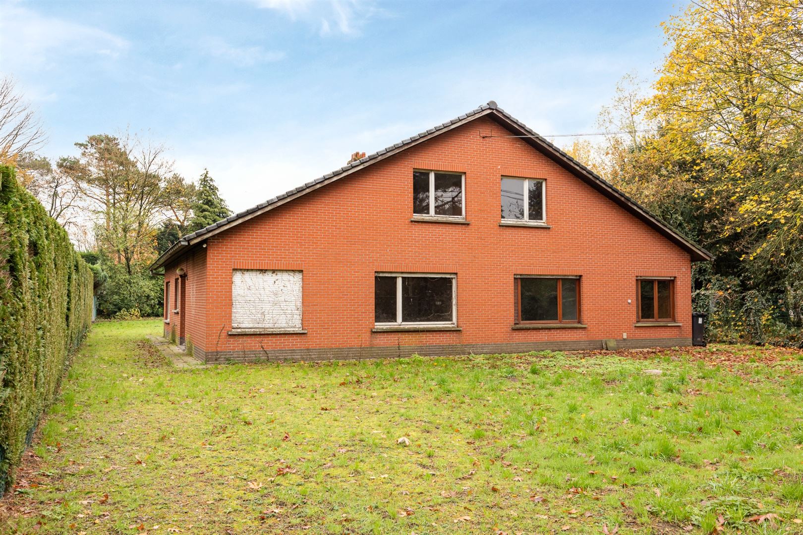 Twee halfopen woningen op royaal perceel van 1.498 m² foto 4