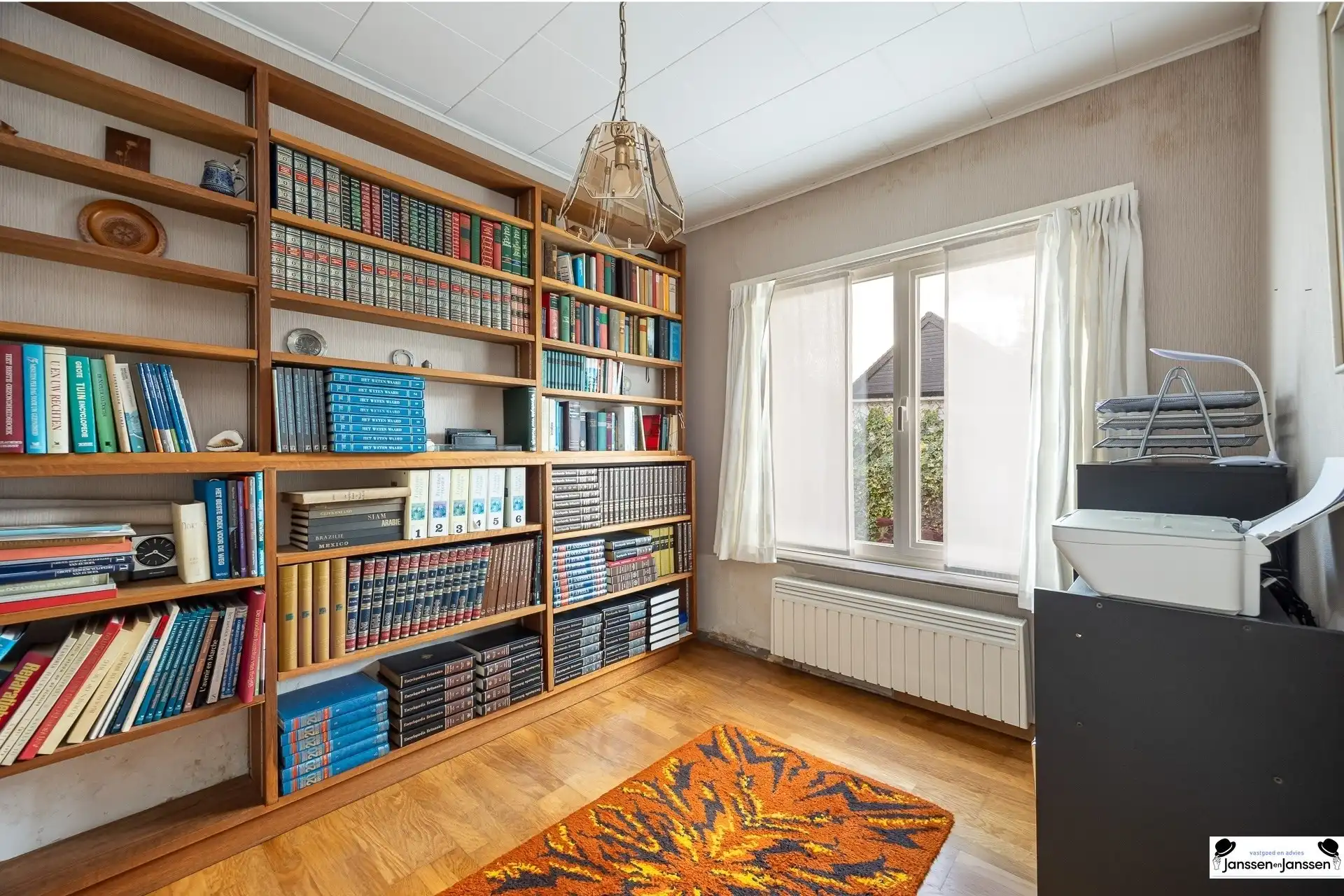 Verrassend ruime villa met ZW-gerichte tuin!  foto 16