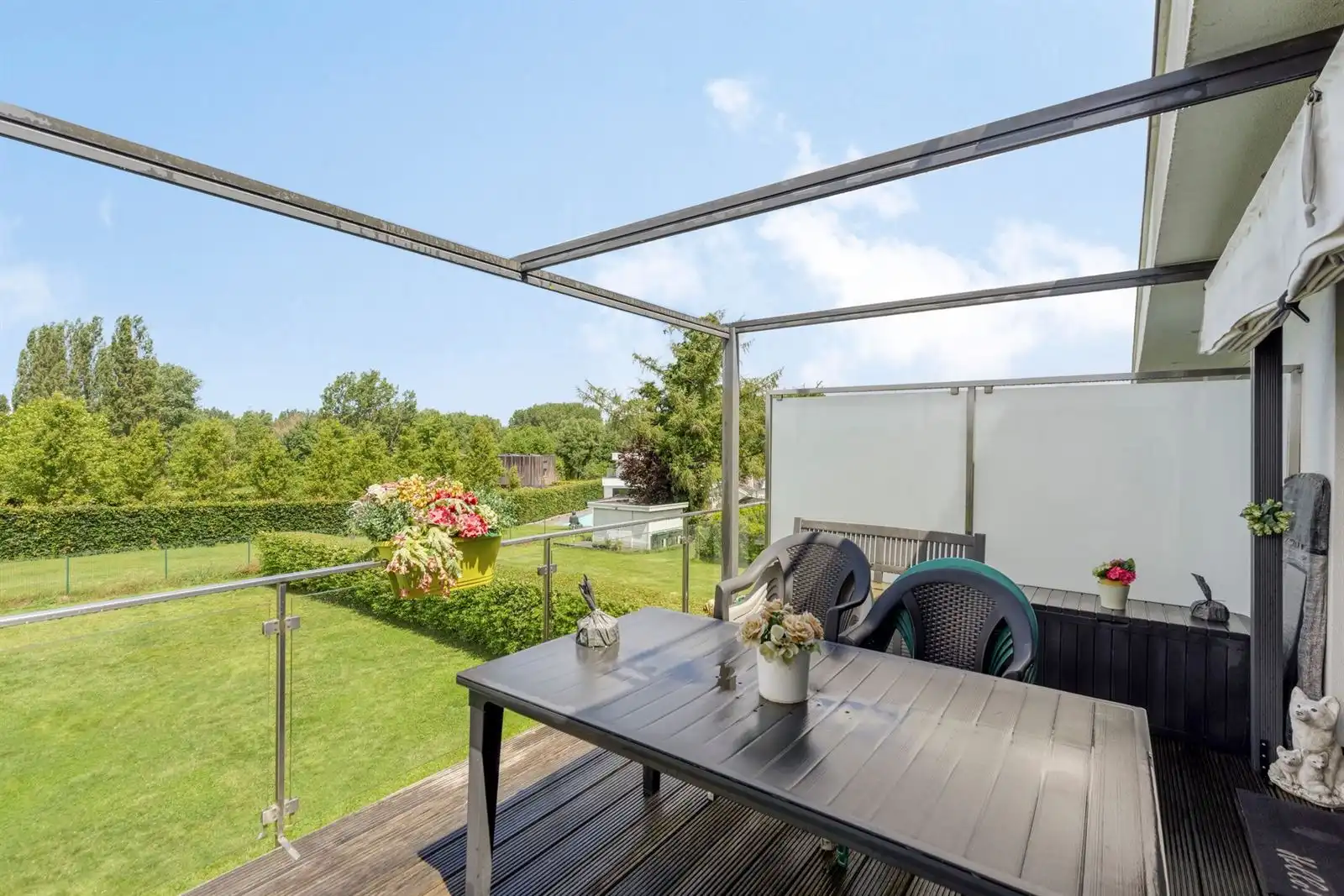 Ruim en recent duplex-appartement (120m²) met 4 terrassen en garage foto 7