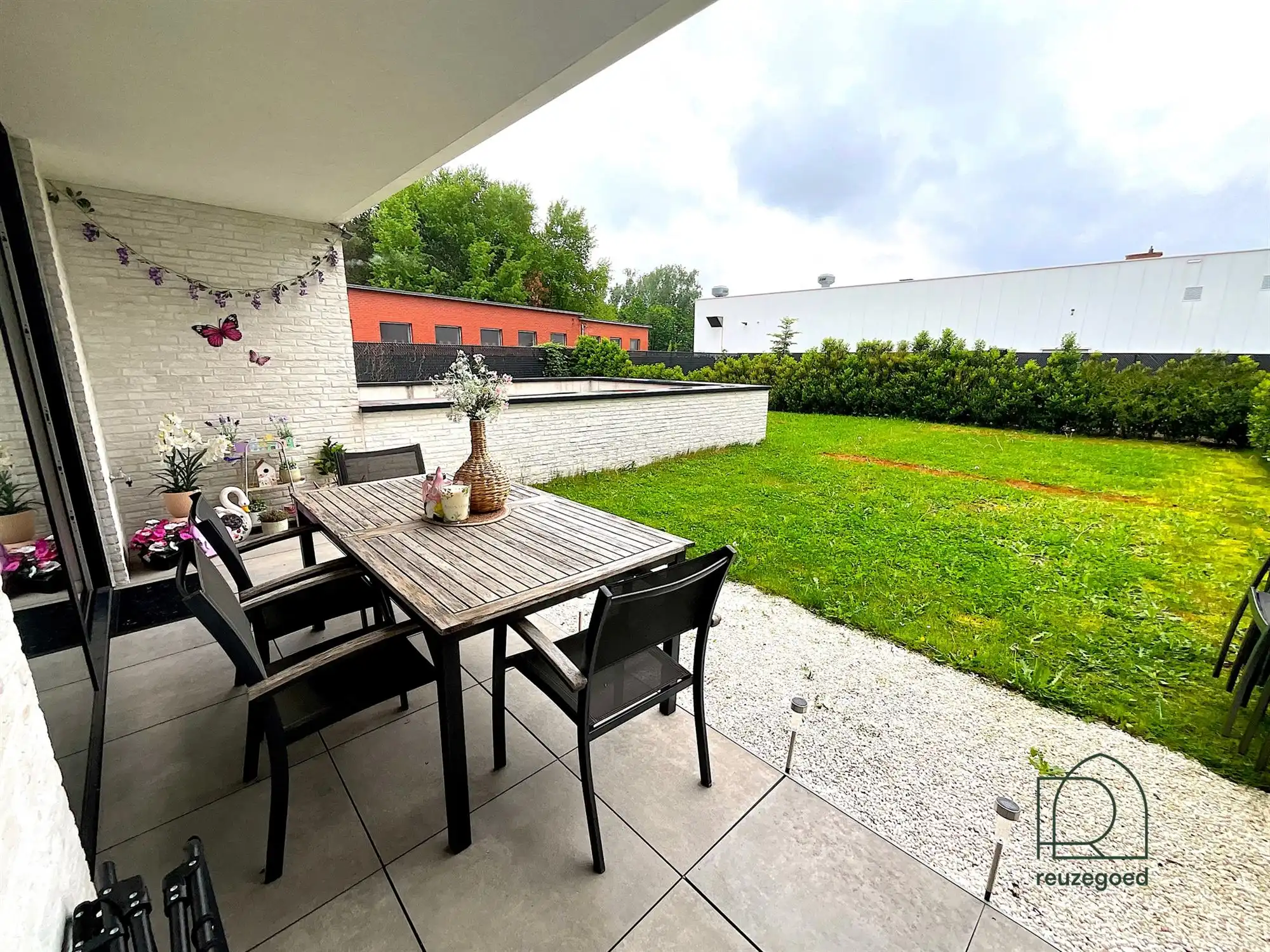 Ruim gelijkvloers appartement met grote tuin en terras in Putte foto 8