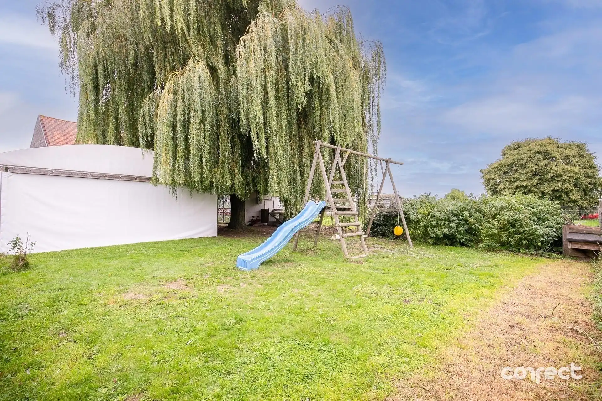Ruime woning met horeca in Staden. foto 16