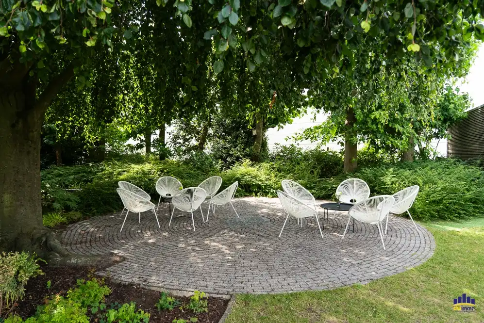 Te Koop: Unieke Feestzaal in Waregem – Instapklaar en Uitstekend Gelegen foto 12