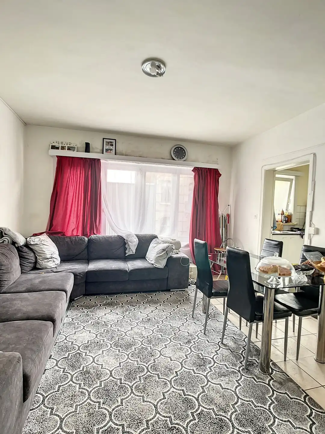 Te renoveren opbrengtsgebouwen met 12 units en handelsruimte foto 9