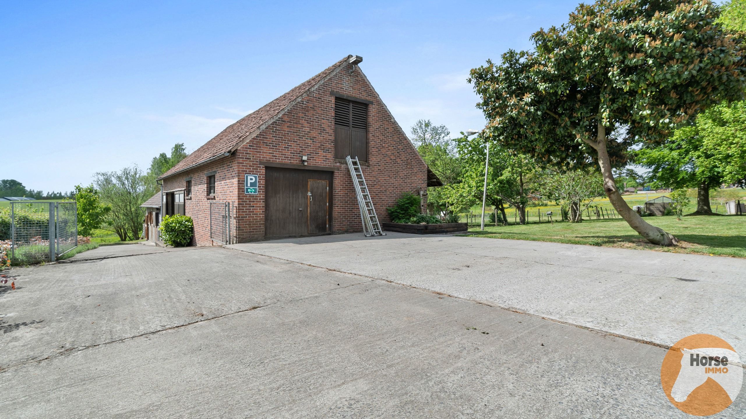 ZOTTEGEM - Hoeve met B&B en stallen op +/- 2,8HA foto 39