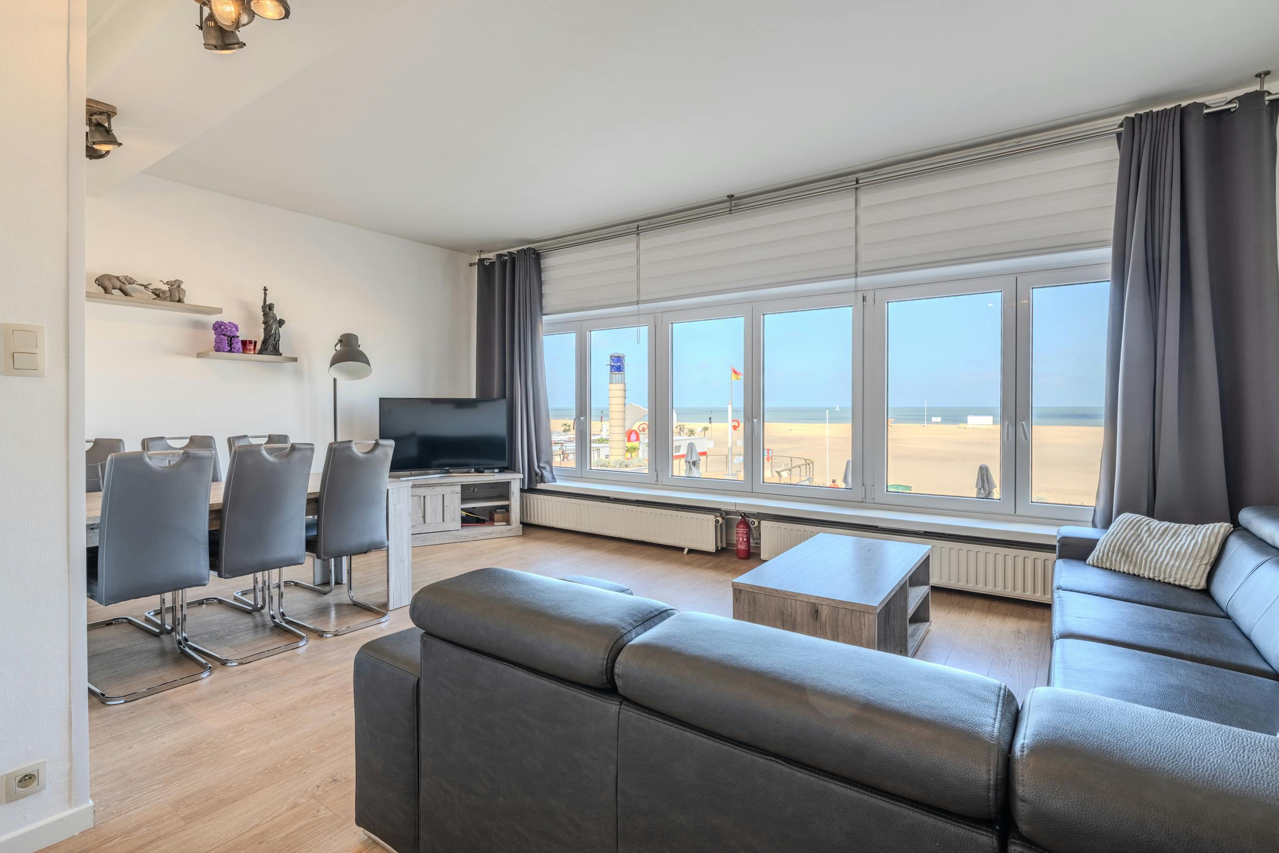 Prachtig appartement (95m²) met magnifiek zeezicht foto 3