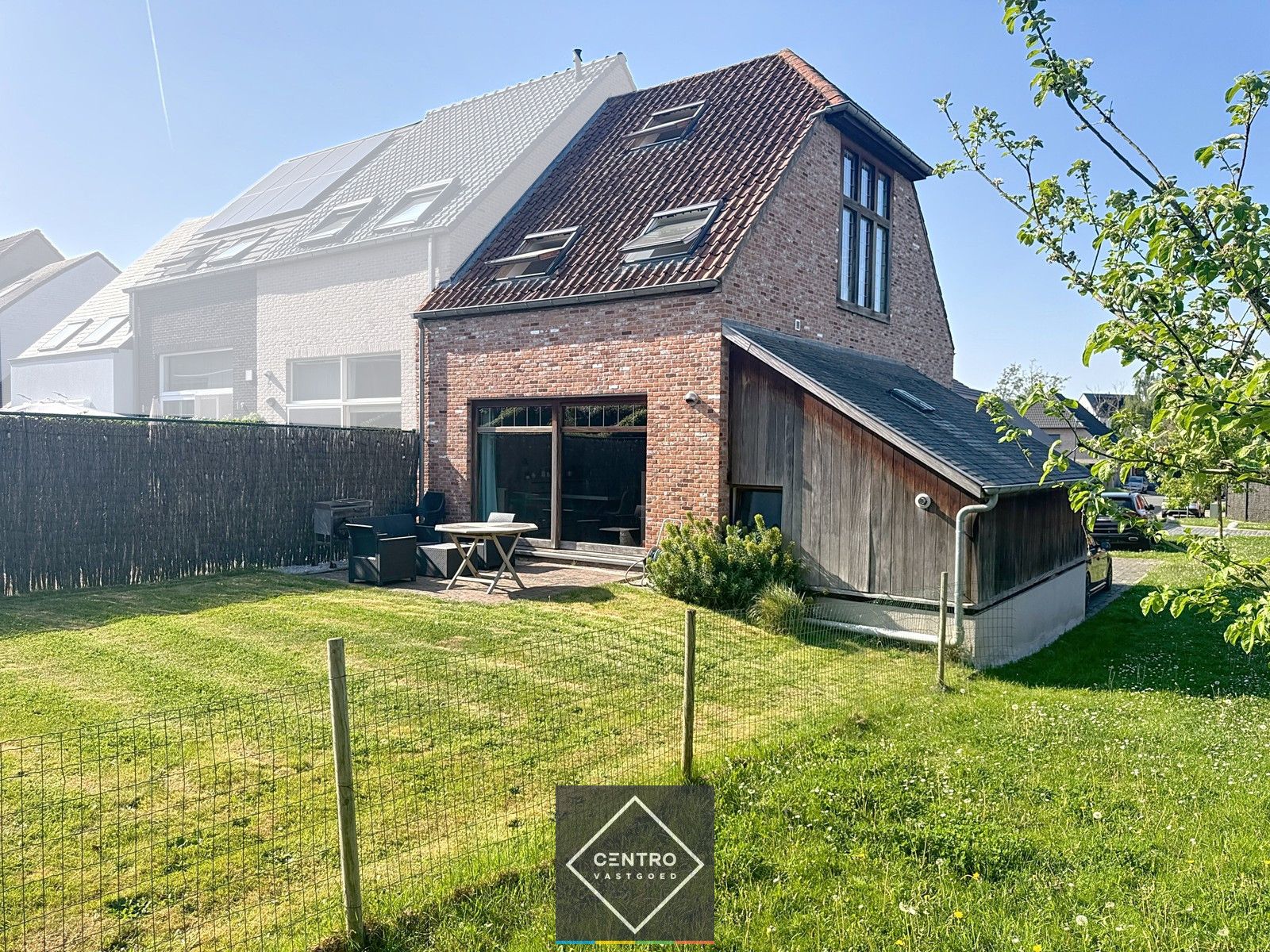 Leuke cottagewoning met alle COMFORT met 3 slpks, garage en ZUIDger. tuin! foto 20