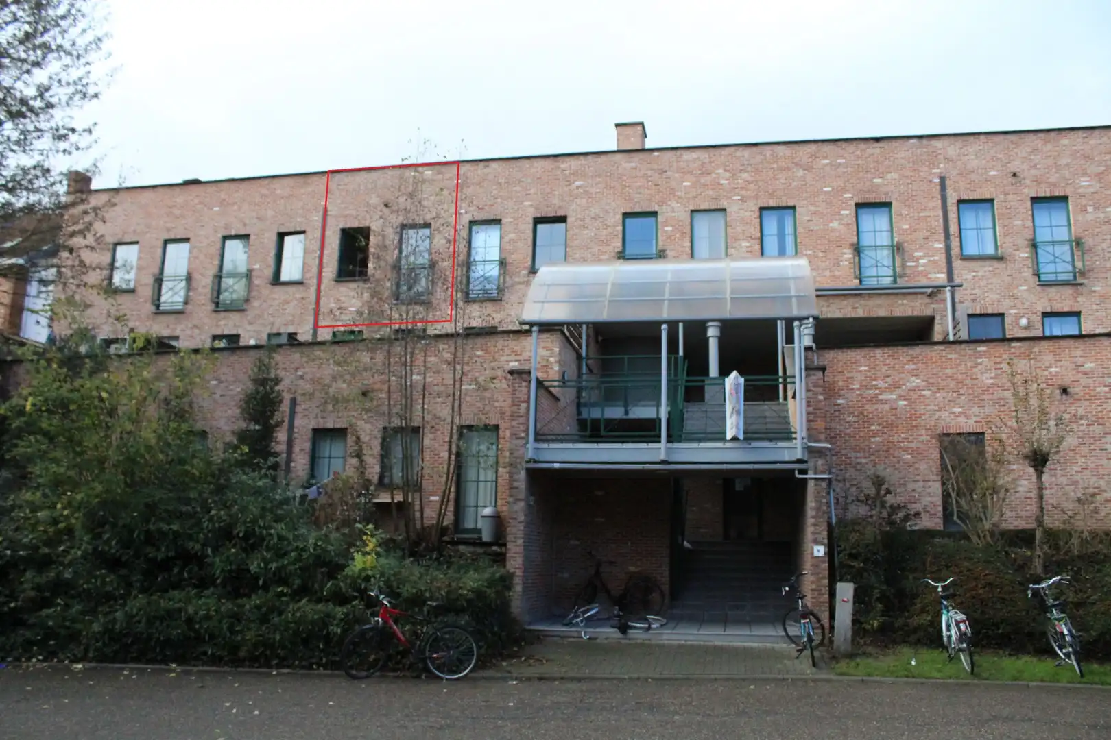 Studio foto {{pictureIndex}}