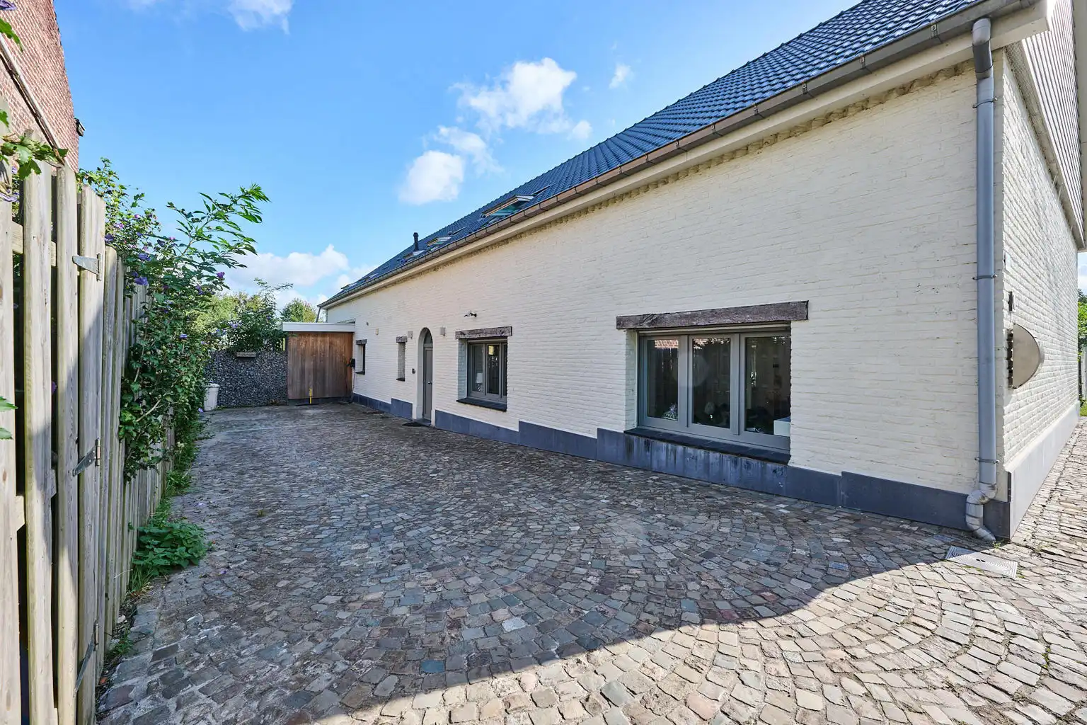 Gebouw te koop foto 3