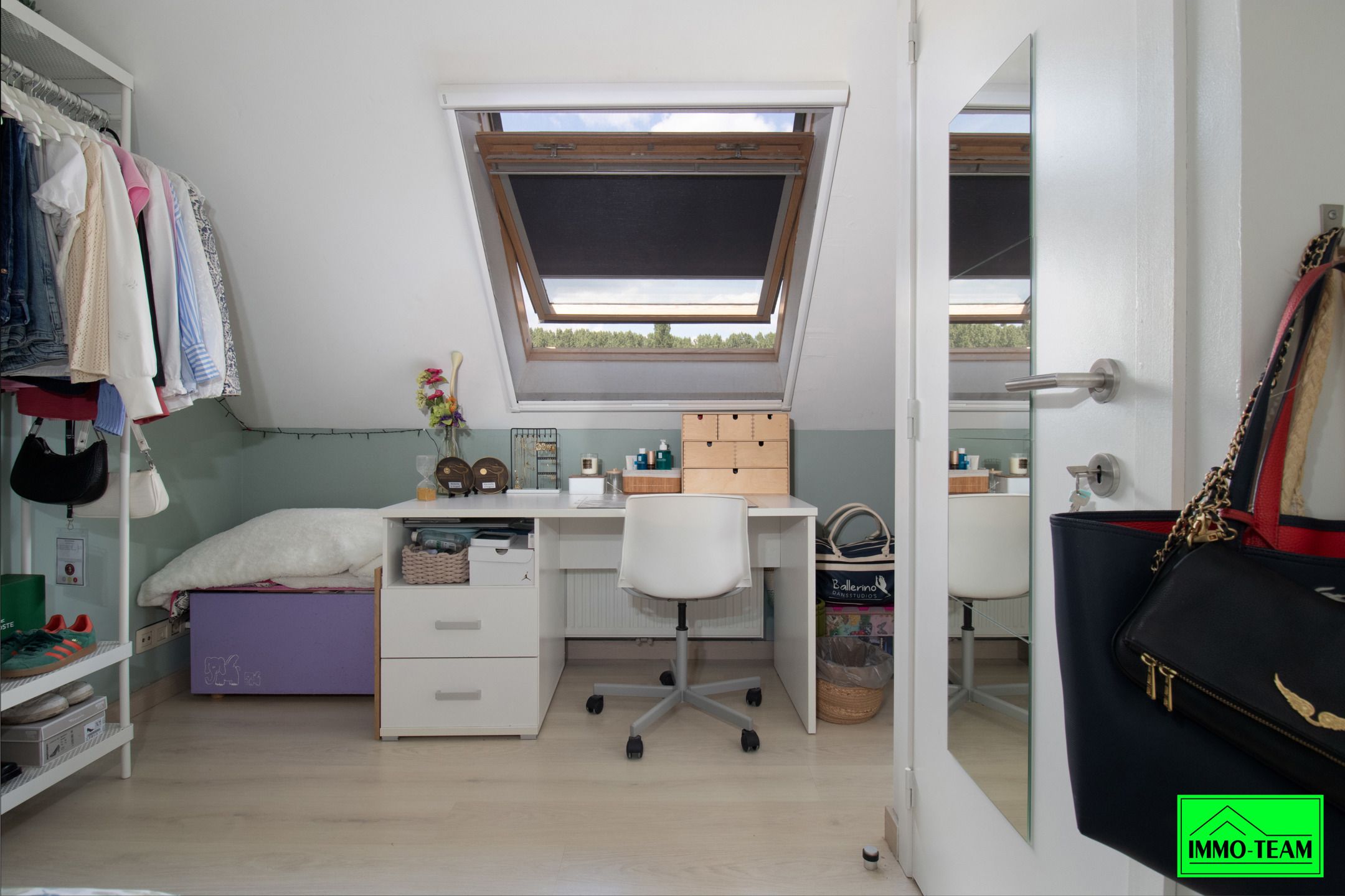 Rustig gelegen en energiezuinige 3-gevelwoning foto 13