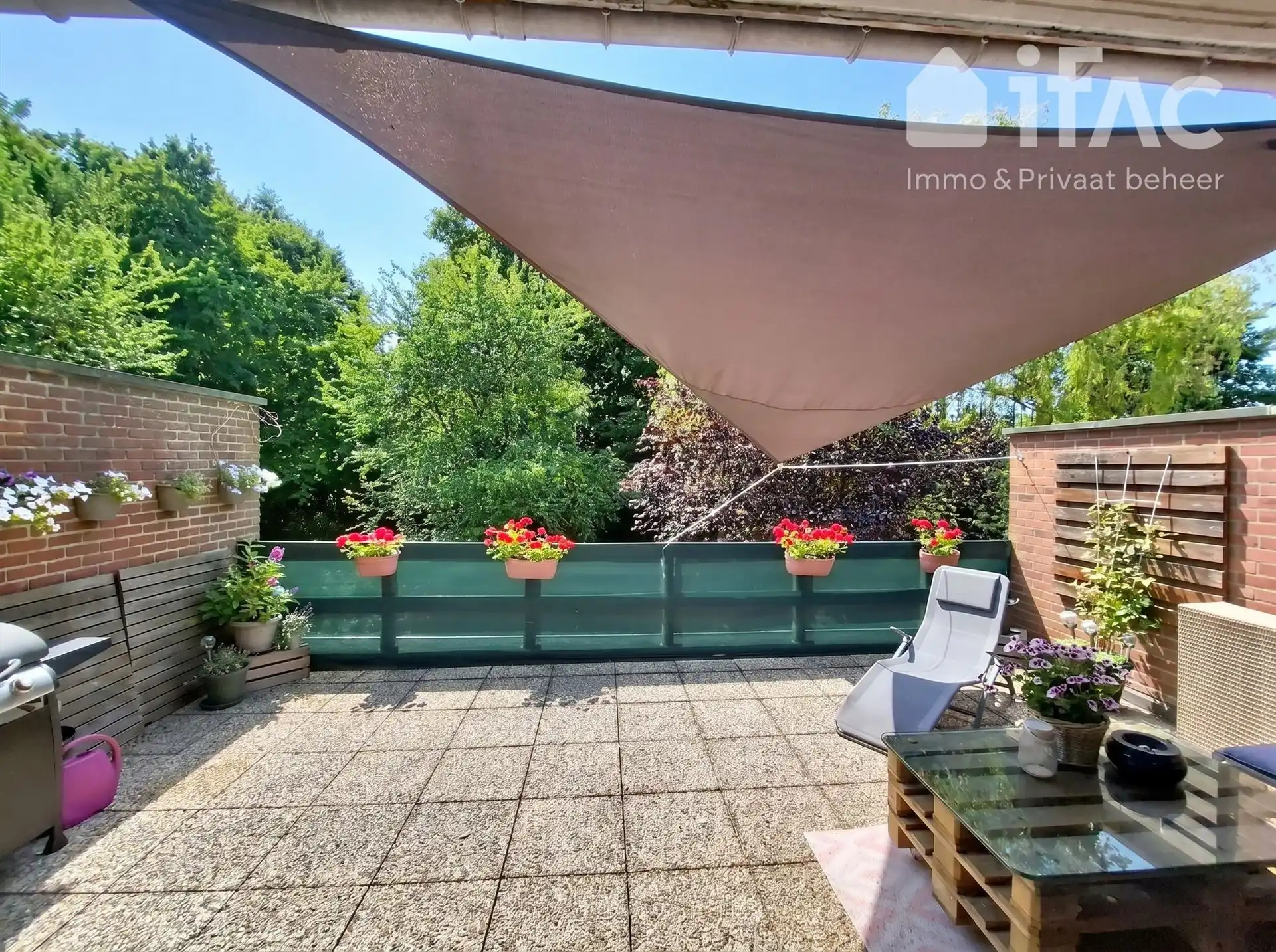 Gerenoveerd 2-kamer appartement met 27m² zonneterras. foto 6