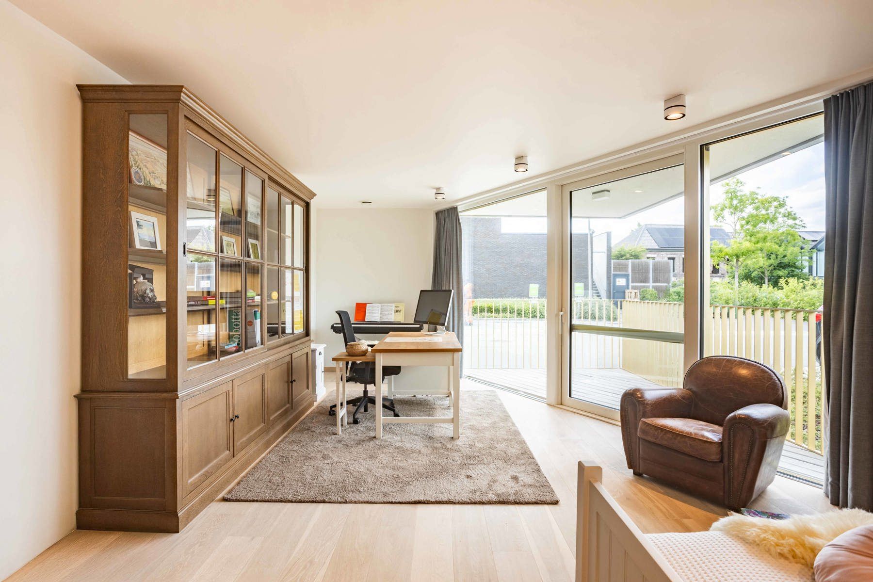 Ruim gelijkvloersappartement met hoogwaardige afwerking foto 12