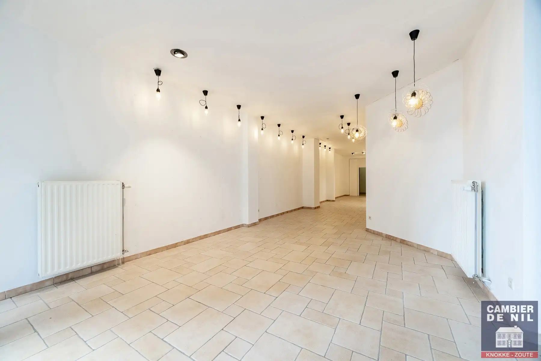 Ideaal gelegen handelspand gelegen aan het Rubensplein foto 3