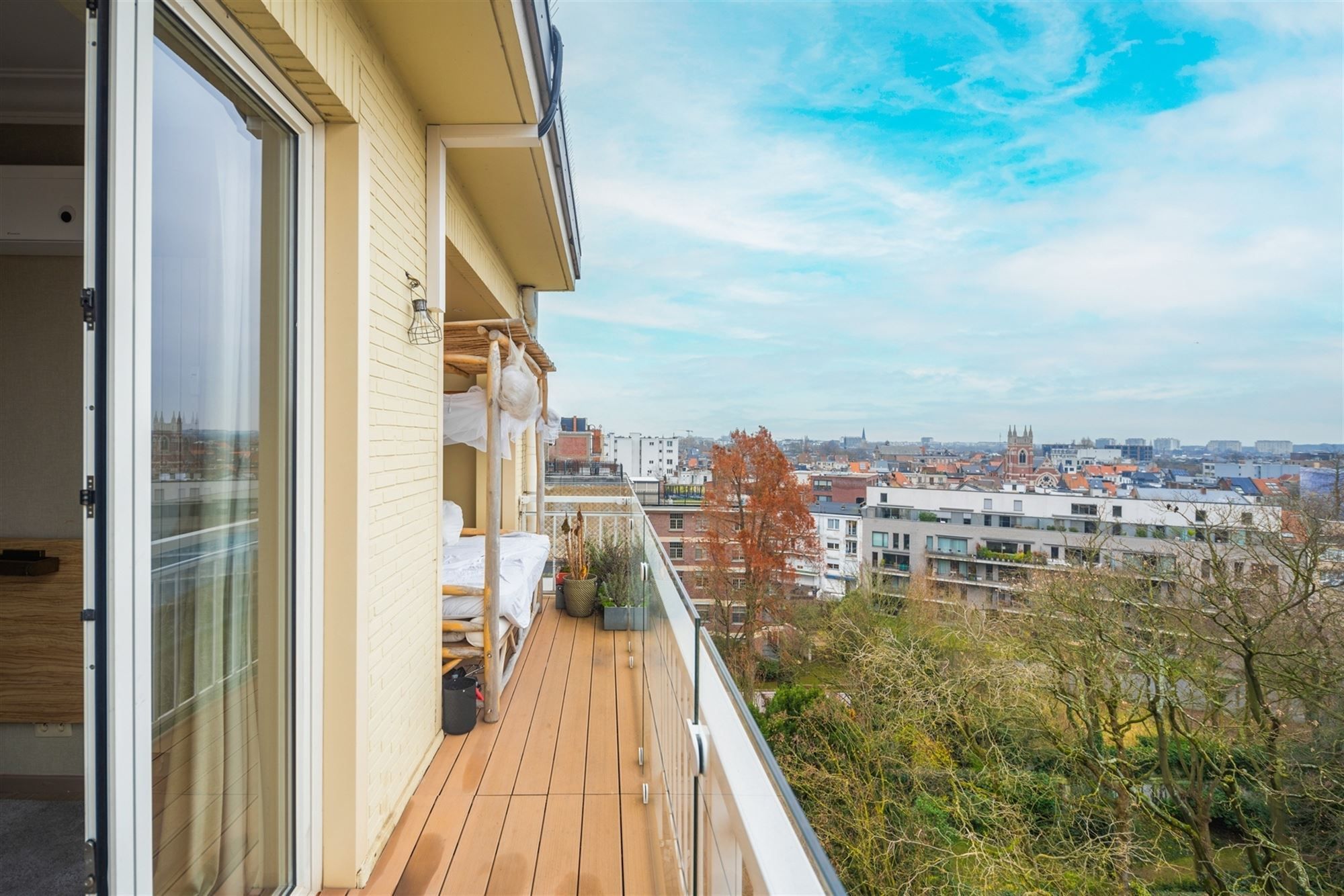 Penthouse met panoramisch terras nabij het Harmoniepark foto 18