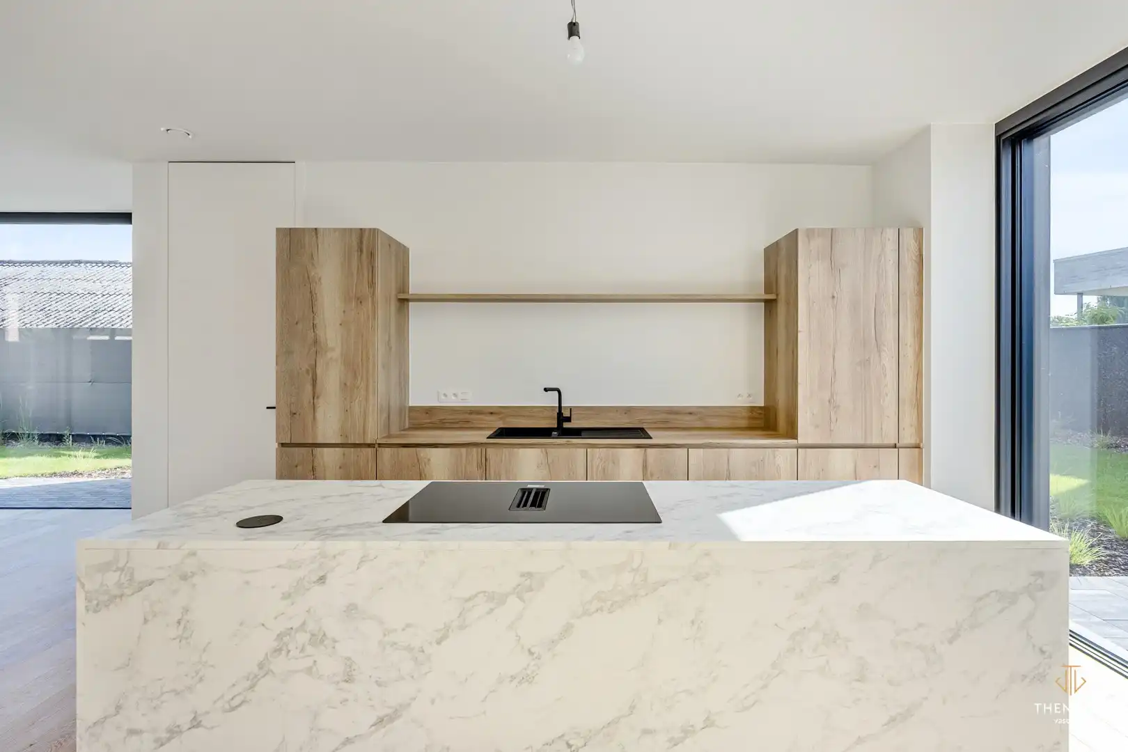 Strakke en luxueus gerenoveerde open bebouwing met hoogwaardige afwerking en EPC A in Sint-Truiden (Wilderen).  Aankoop aan 6% btw mogelijk onder voorwaarden. foto 9