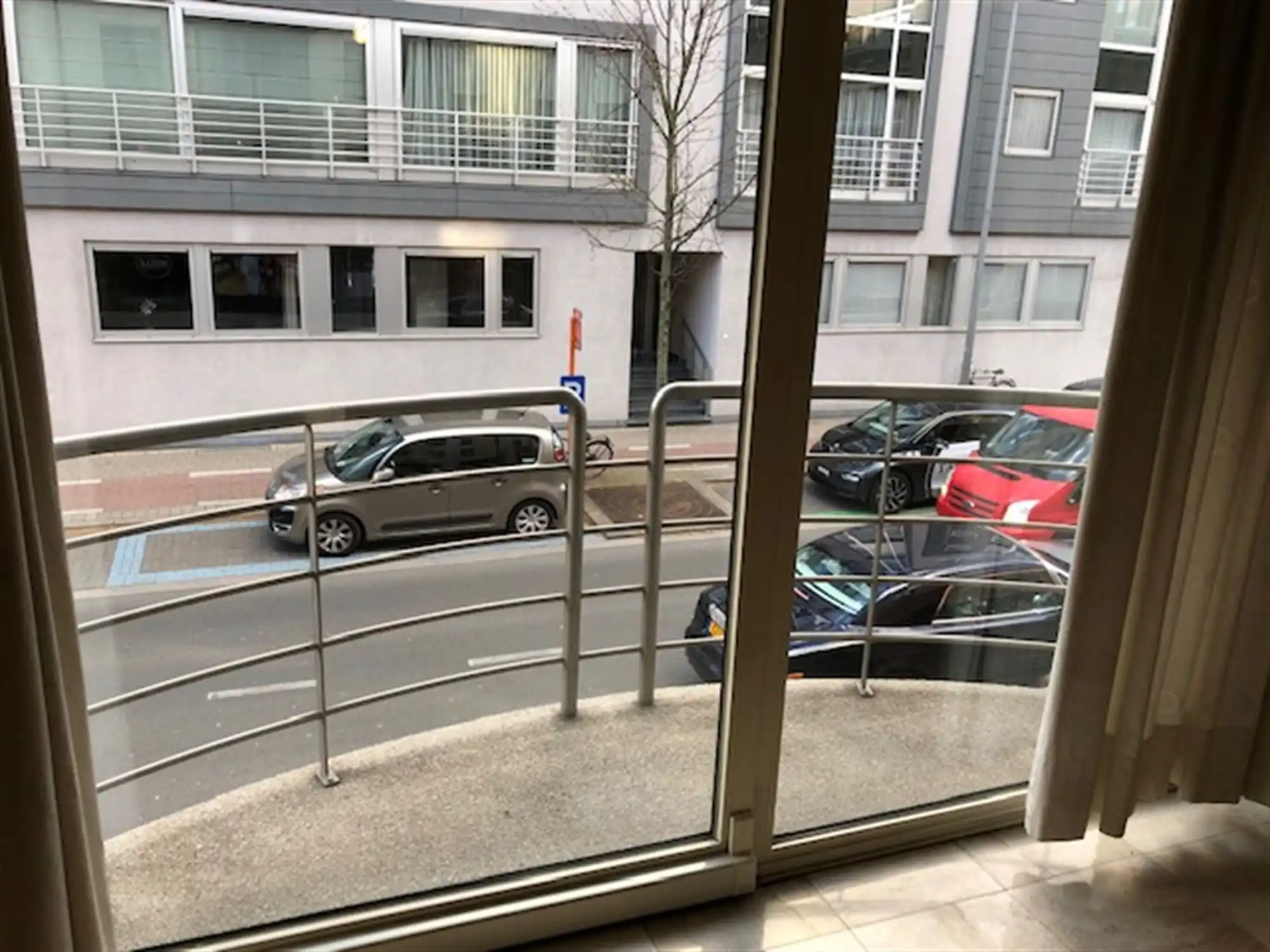 Mooi appartement met groot terras foto 3