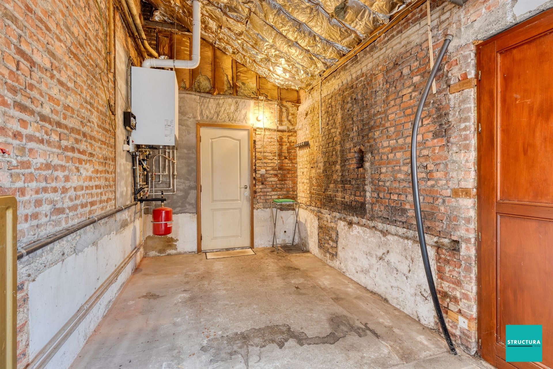 Woning in rustige straat nabij station en centrum foto 9