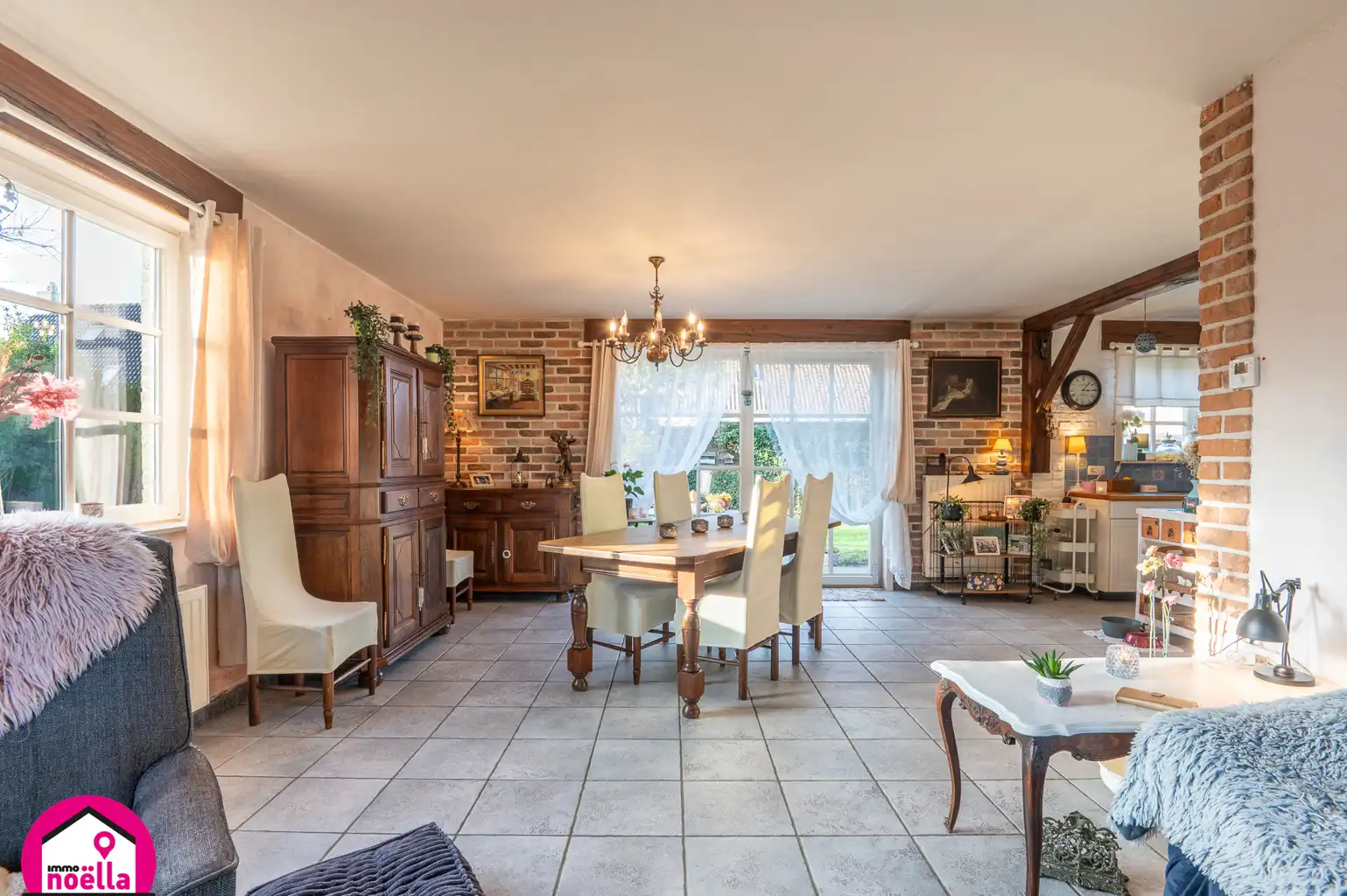 Instapklare woning met 4 slaapkamers, tuin en zonnepanelen foto 20