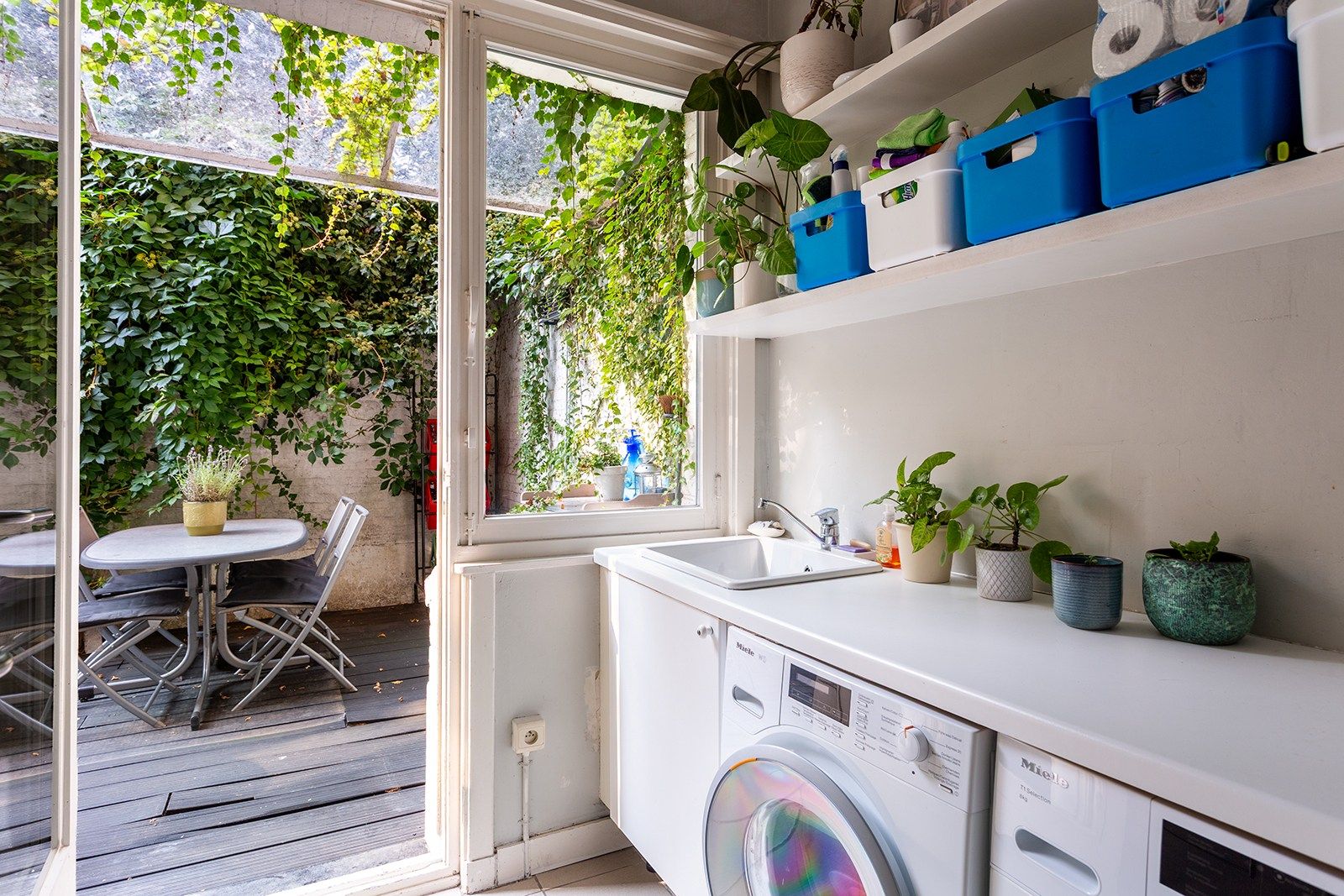 Charmant en karaktervol appartement met terras foto 14