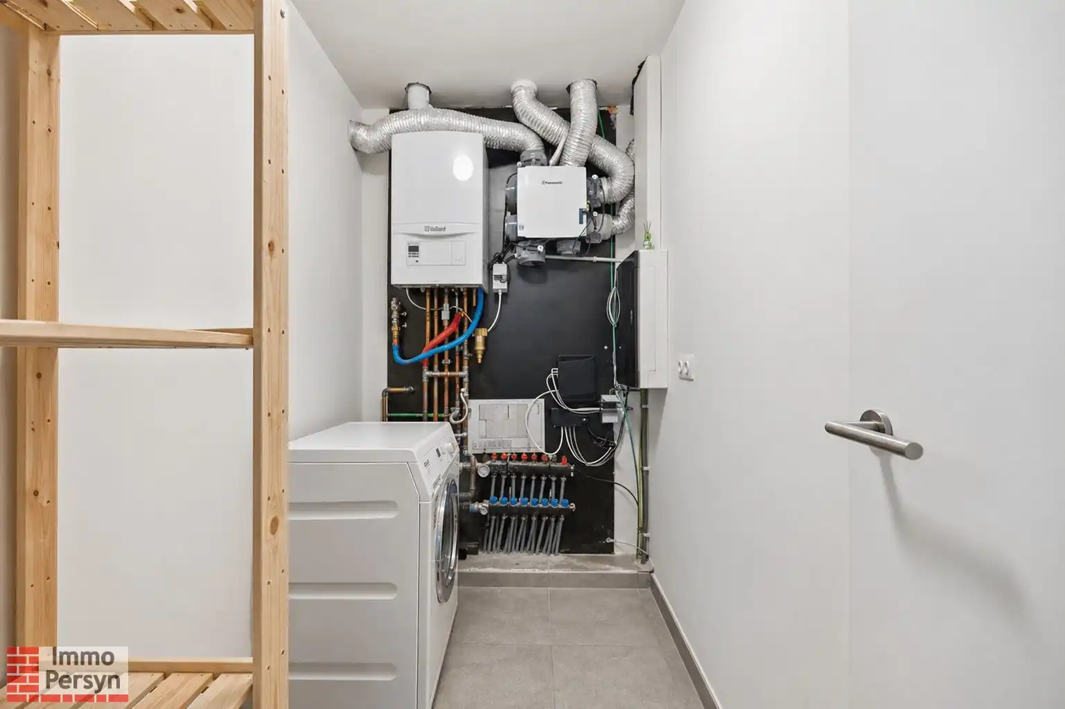 Unieke investeringskans: Handelspand met appartement foto 13