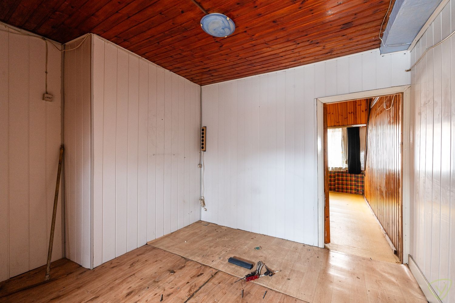 Ruime te renoveren stadswoning in het hartje van Eeklo foto 13