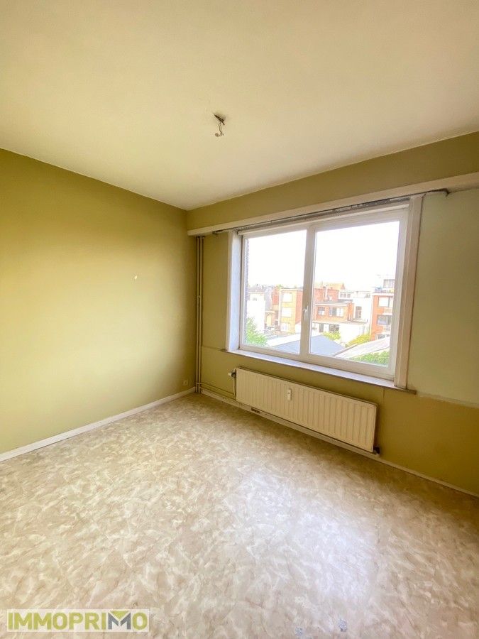 Zeer mooi en ruim appartement in authentieke stijl, vlak bij het Boelaarpark foto 6