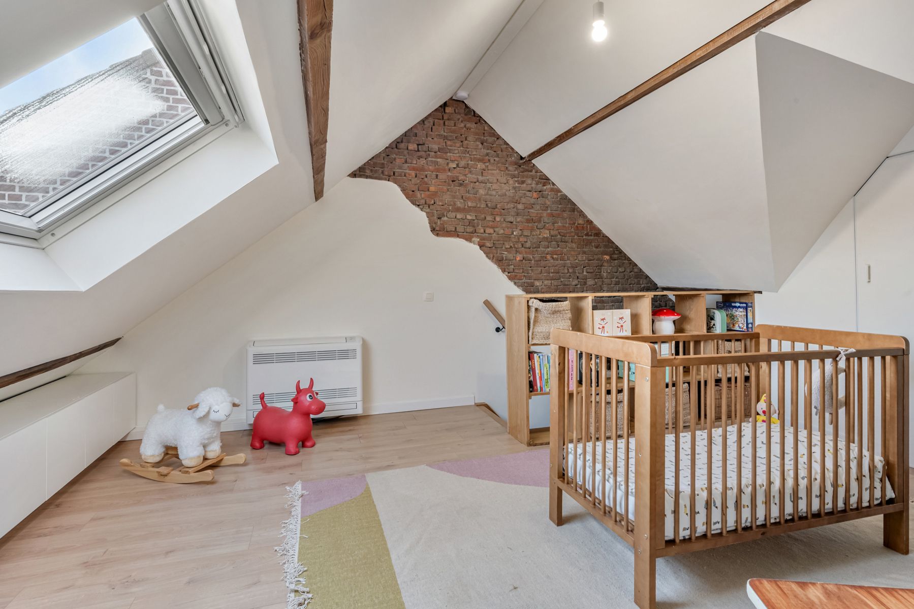 Instapklare en energiezuinige woning met tuin op toplocatie foto 13