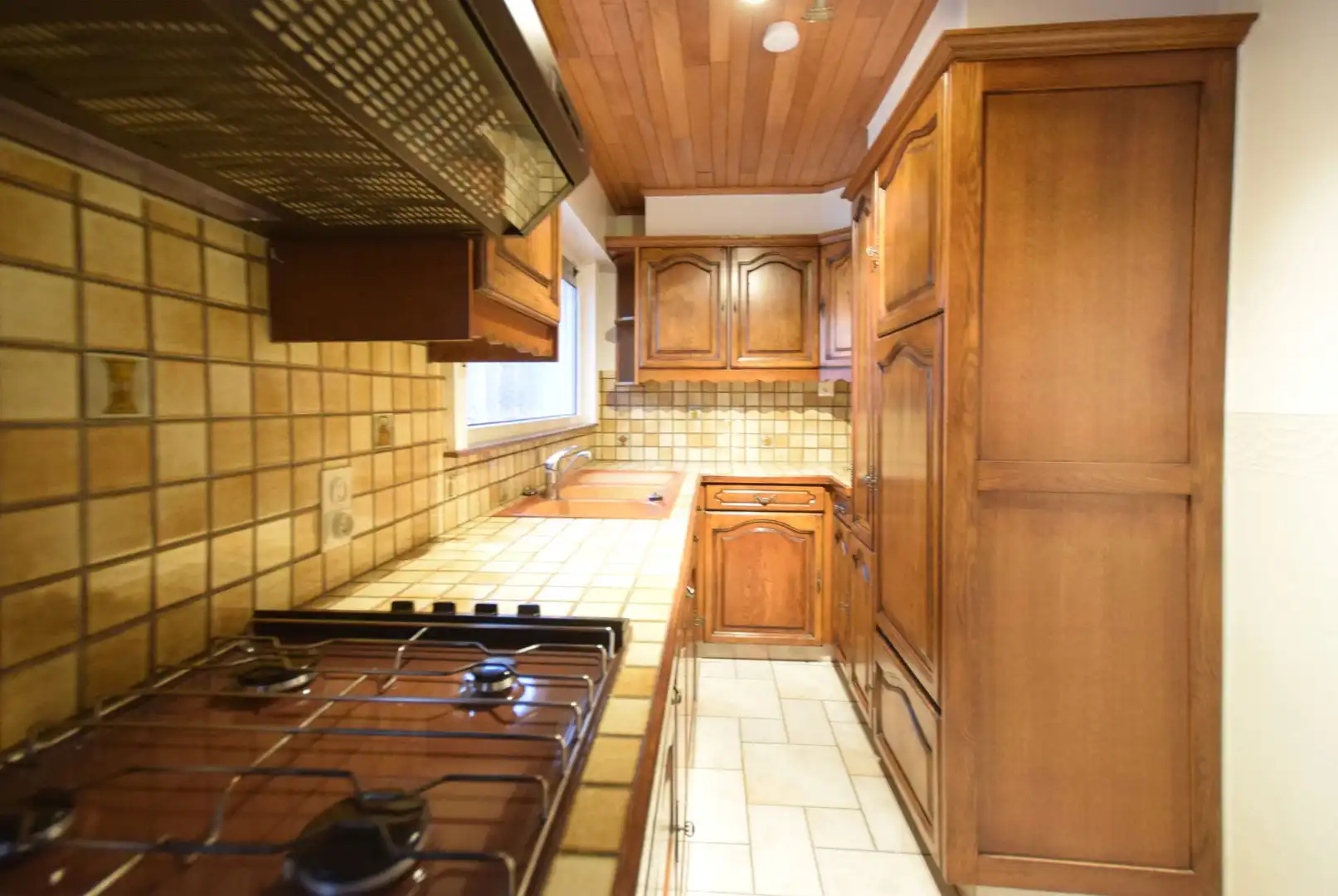 Verzorgde rijwoning in het centrum van Roeselare foto 8