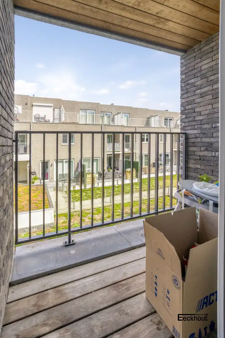 Recent 2-slaapkamerappartement met zonneterras en mooi zicht op de spuikom! foto 11