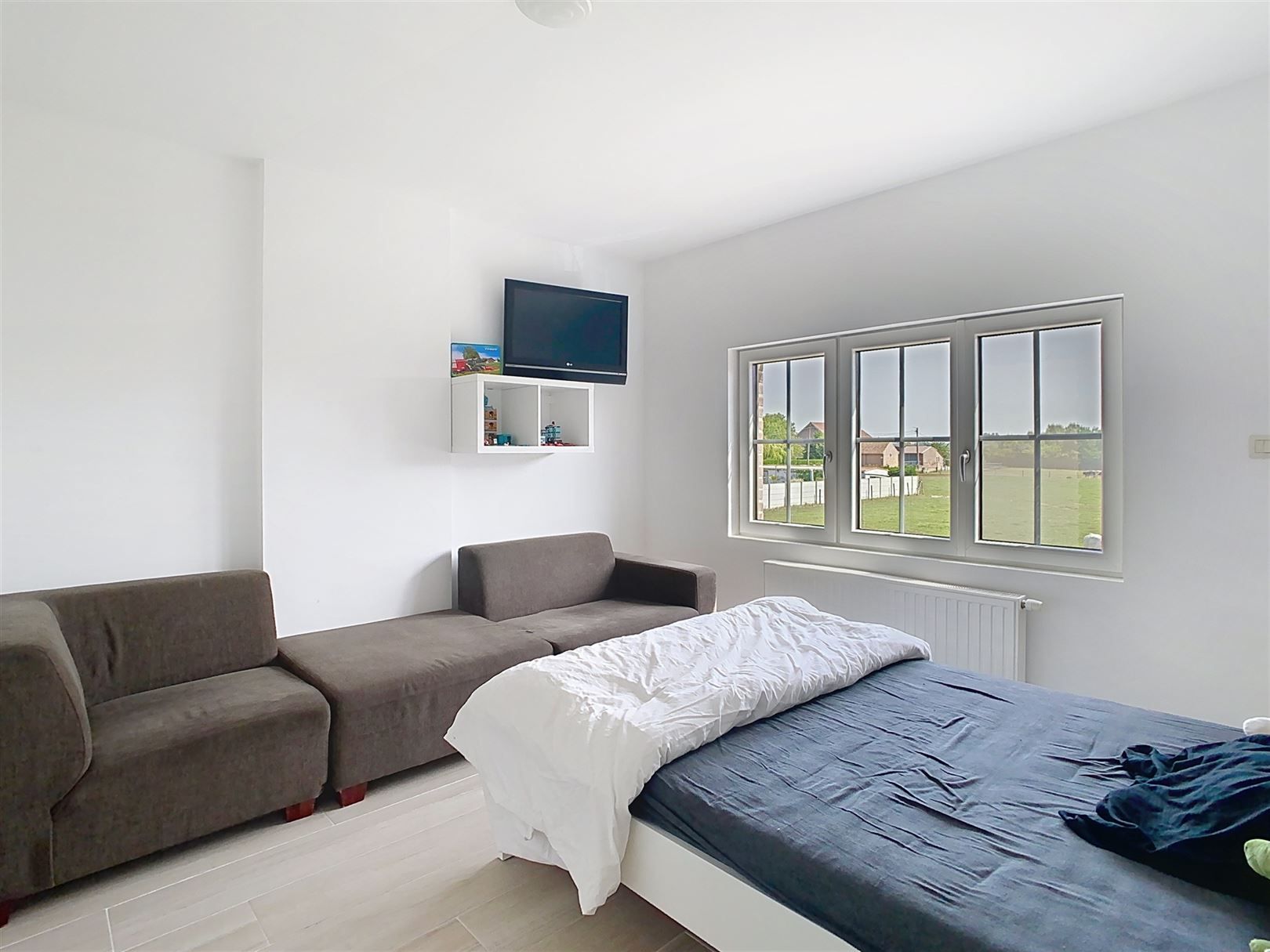 Instapklare en ruime woning, 4 slpks, terras, tuin, 3a 91ca foto 24