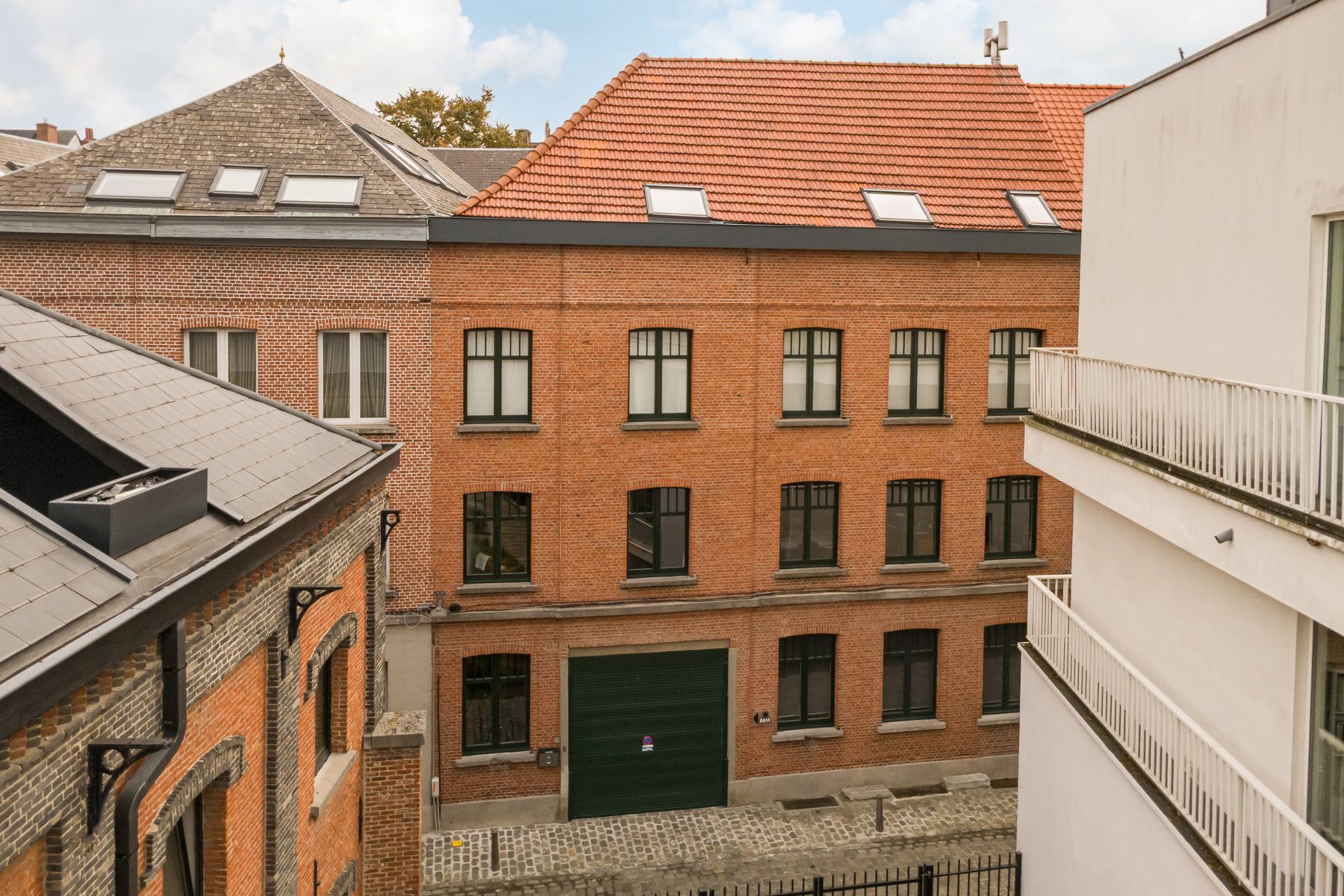 Volledig PAKHUIS in hartje Antwerpen met eindeloos potentieel! foto 30