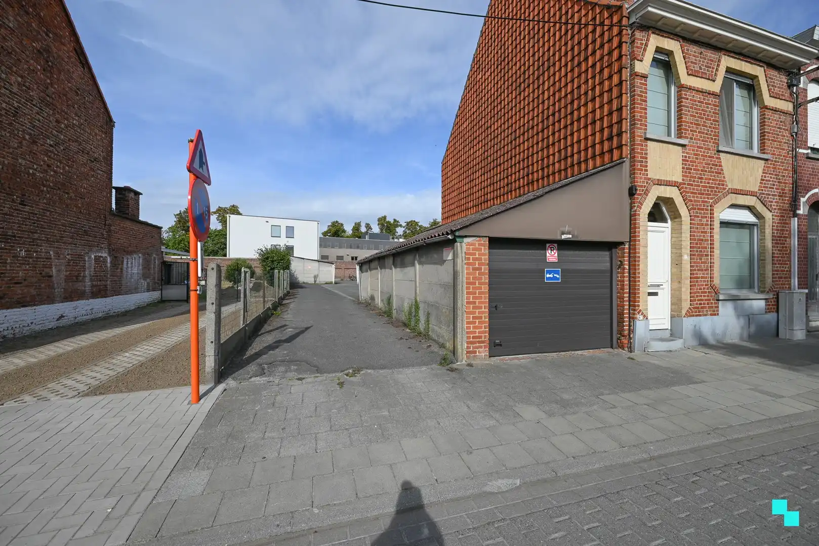 Garagecomplex (17 boxen) op gunstige locatie nabij Frunpark foto 2