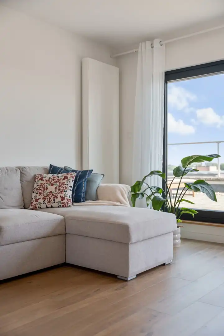 Instapklaar dakappartement met 2 terrassen in centrum Bree foto 24