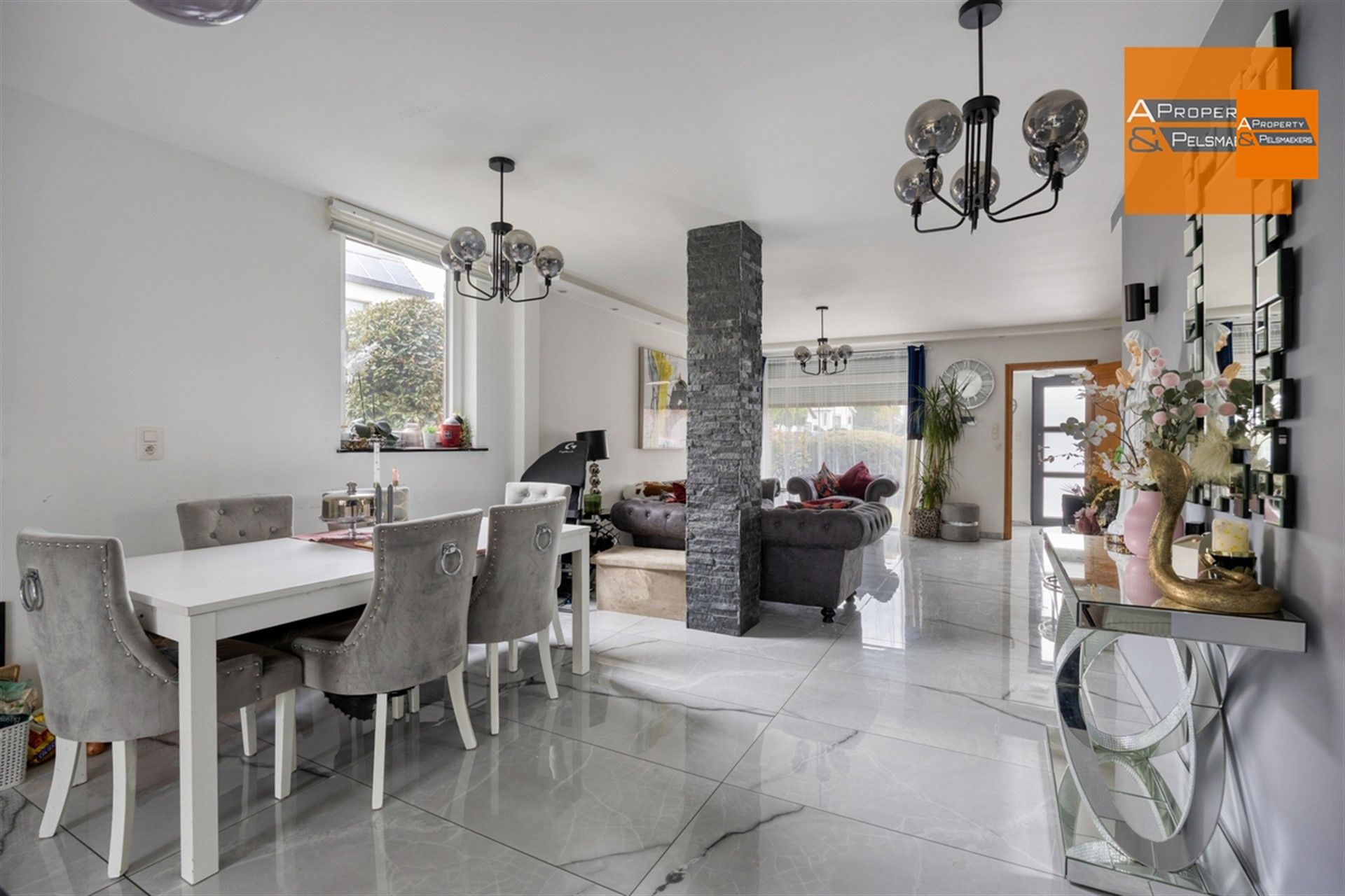 Gezinswoning met 3 à 4 kamers , tuin en garage foto 8