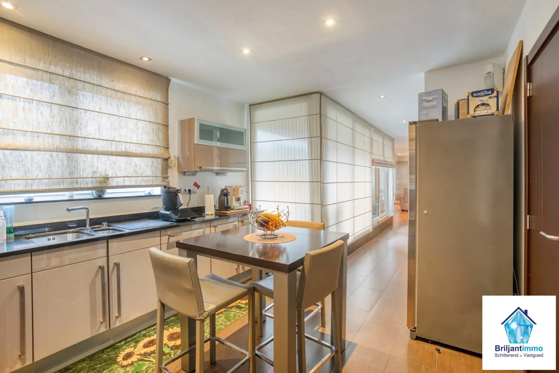 Exclusief afgewerkte duplex met 3 slaapkamers en zonneterras foto 9