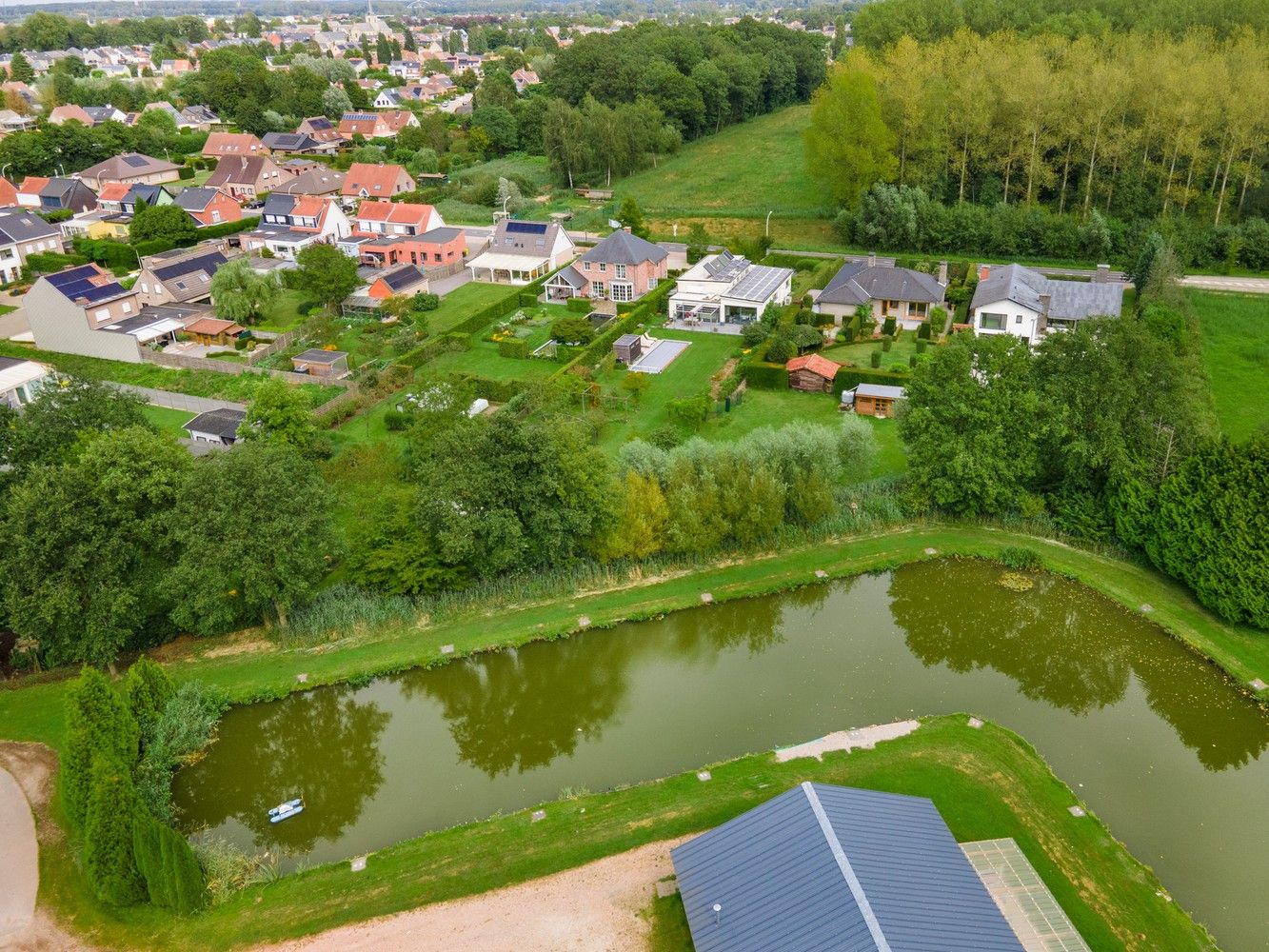 Prachtig onderhouden laagbouwwoning met drie slaapkamers op een perceel (W) van 1.000 m²! foto 26