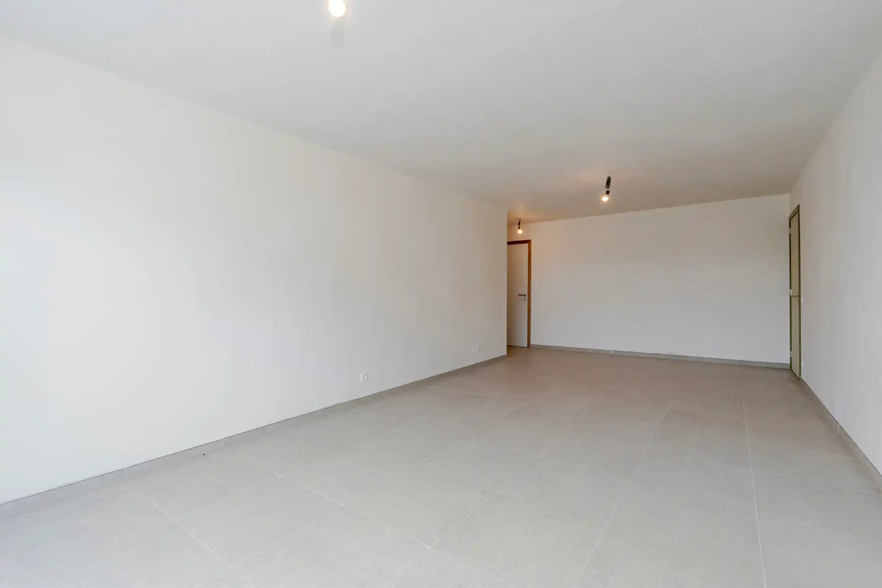 Nieuw appartement 2 slaapkamers foto 8