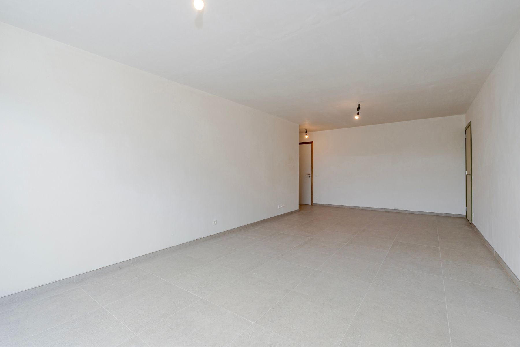 Nieuw appartement 2 slaapkamers foto 8